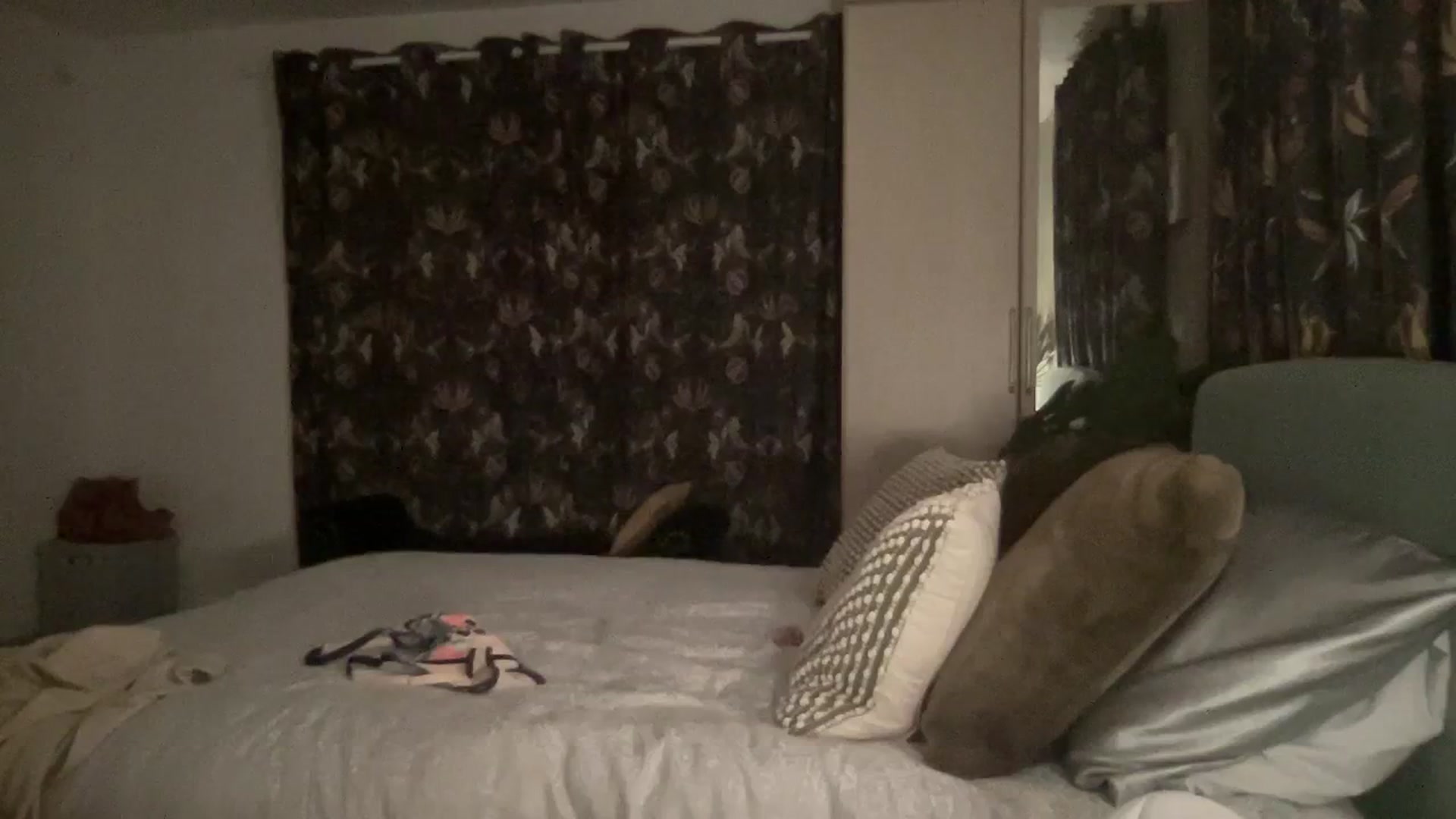 Gallery image thumbnail from LaraLaughs's myfreecams stream on, 09/16/2023, 23:46 image 13 of 20