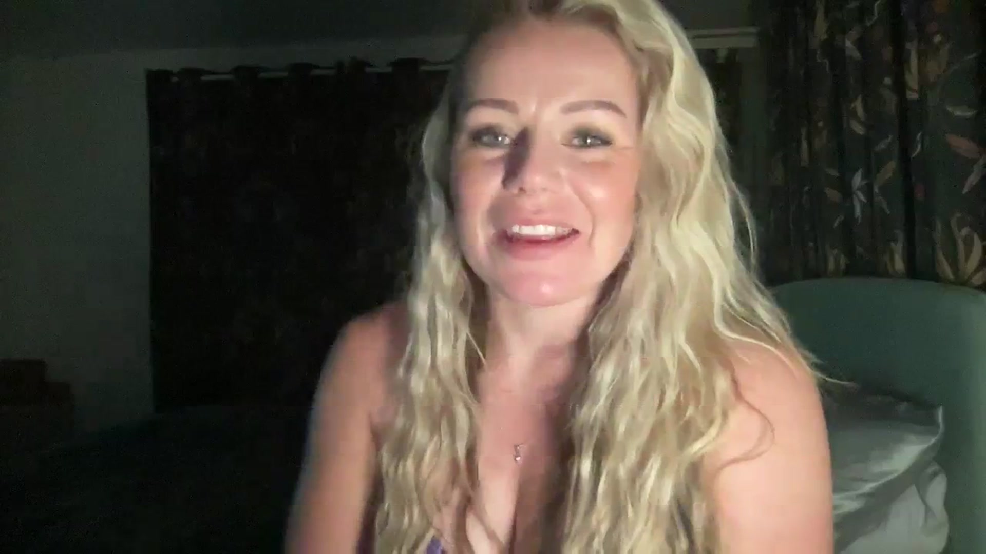 Gallery image thumbnail from LaraLaughs's myfreecams stream on, 09/17/2023, 19:55 image 20 of 20