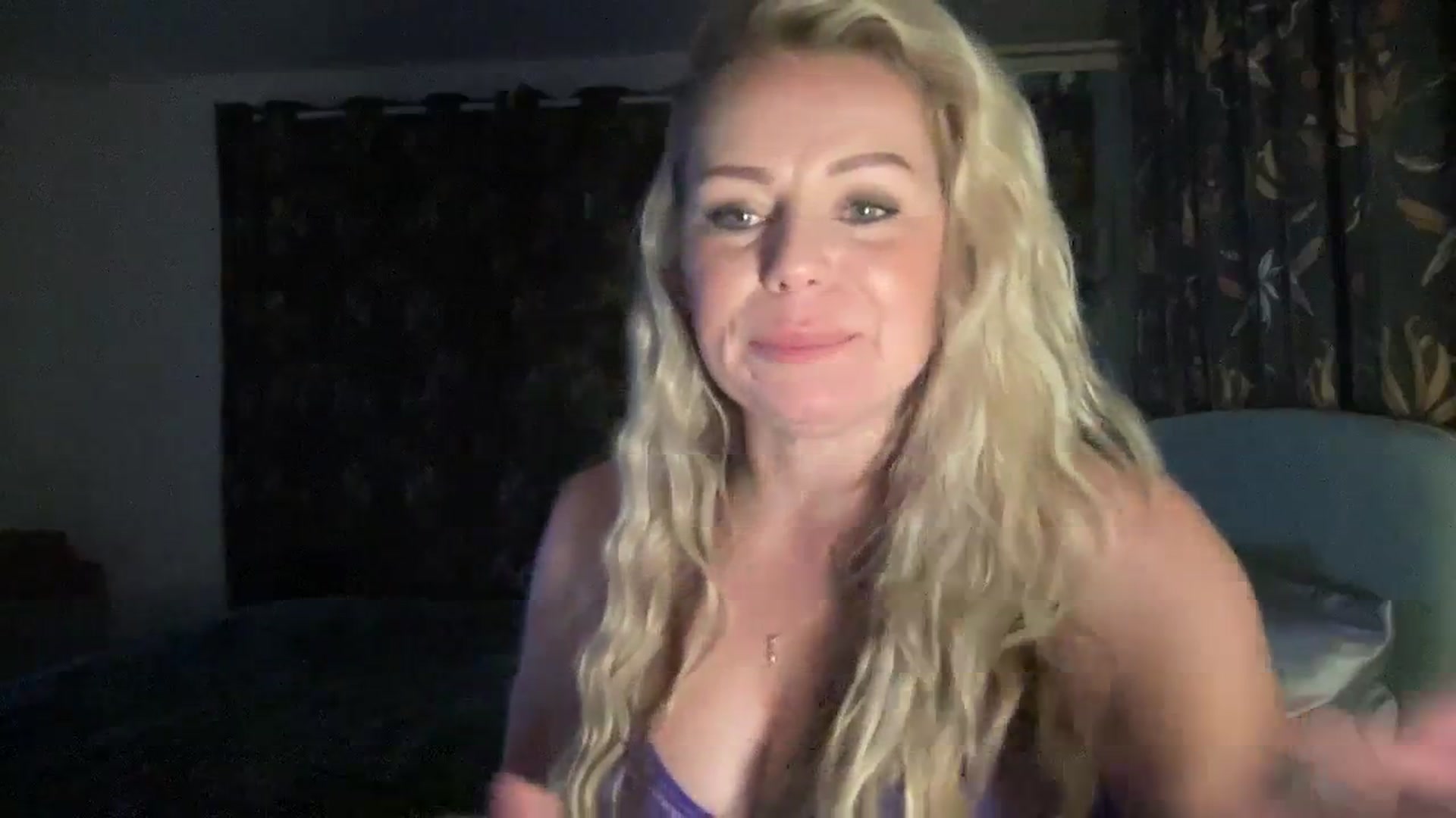 Gallery image thumbnail from LaraLaughs's myfreecams stream on, 09/17/2023, 19:55 image 16 of 20