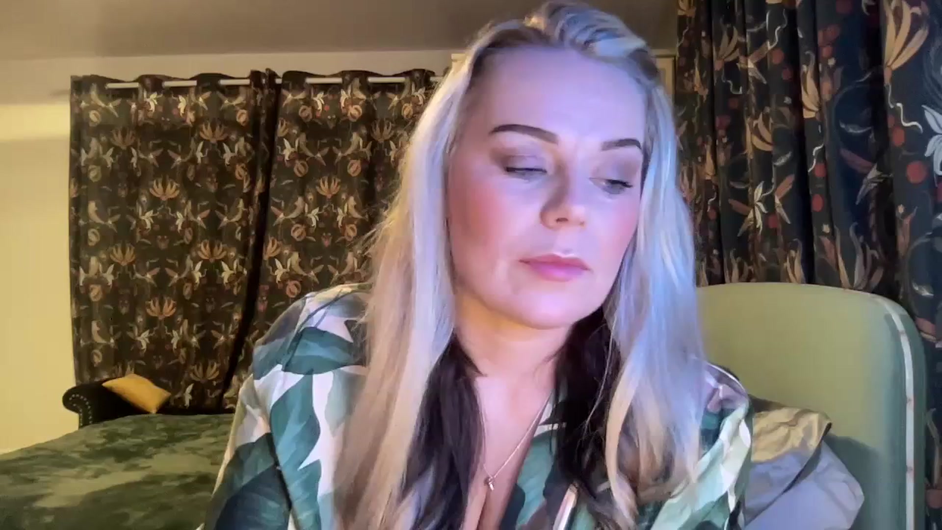 Gallery image thumbnail from LaraLaughs's myfreecams stream on, 09/25/2023, 20:31 image 1 of 20