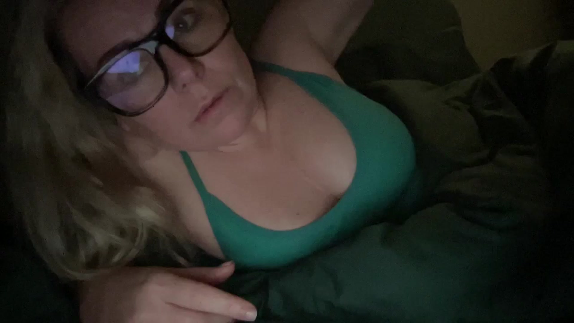 Gallery image thumbnail from LaraLaughs's myfreecams stream on, 11/20/2023, 20:15 image 17 of 20