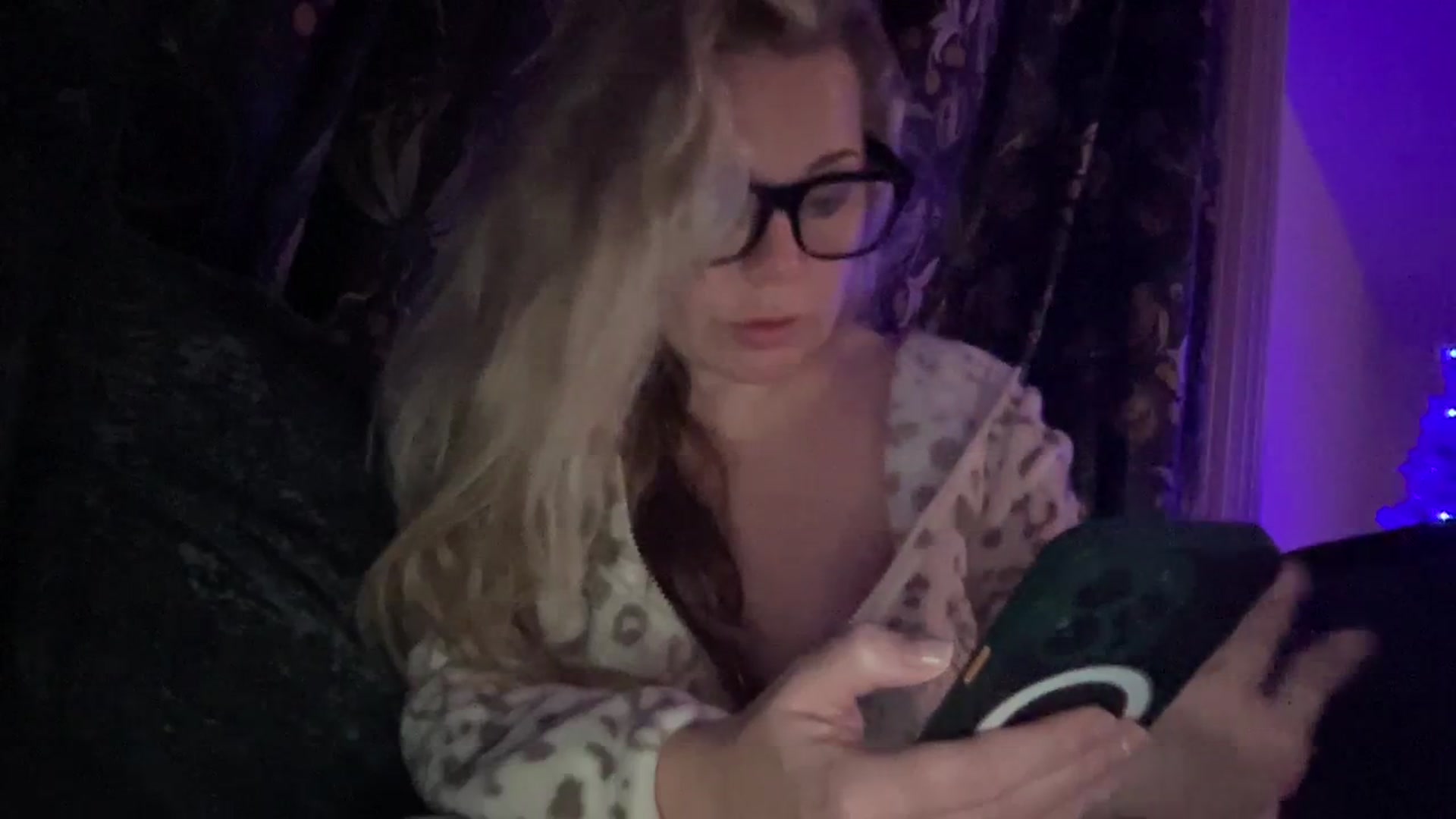 Gallery image thumbnail from LaraLaughs's myfreecams stream on, 11/22/2023, 21:09 image 13 of 20