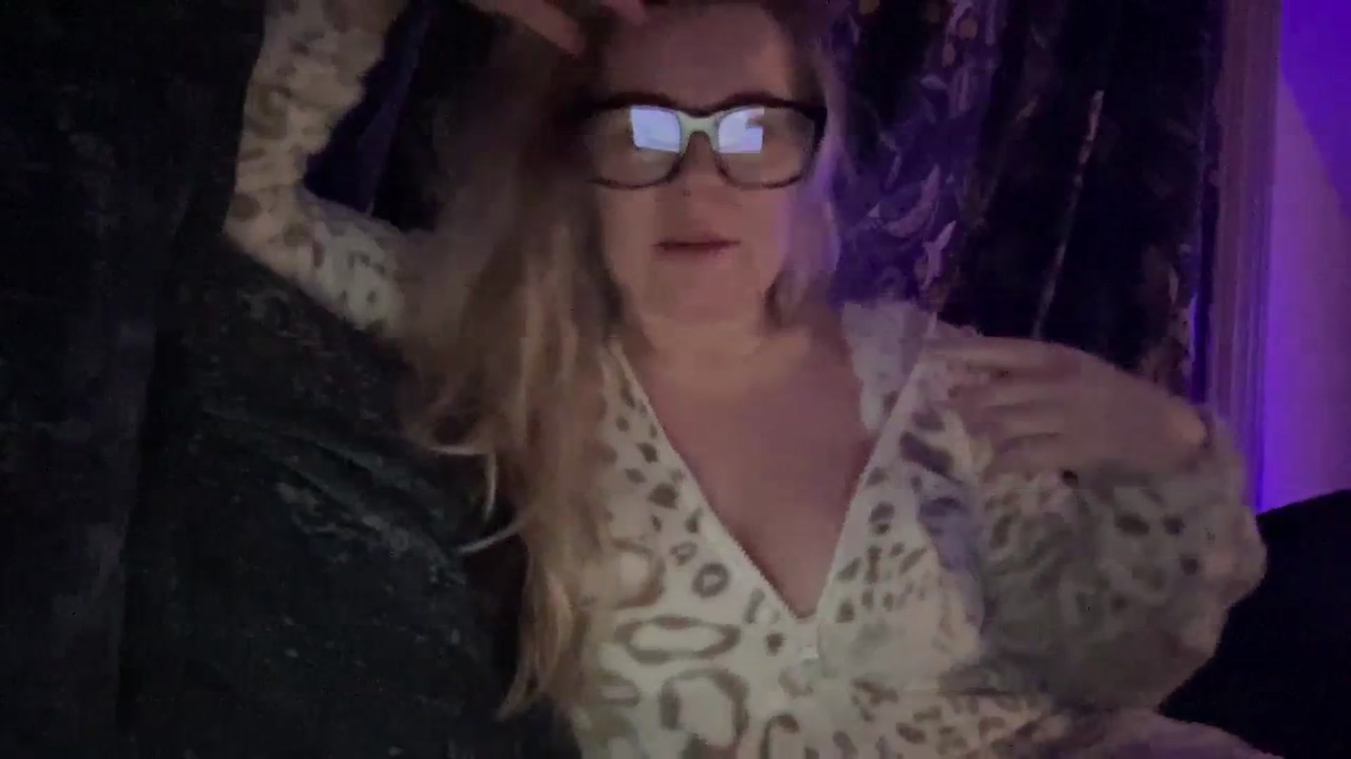 Gallery image thumbnail from LaraLaughs's myfreecams stream on, 11/22/2023, 21:09 image 3 of 20