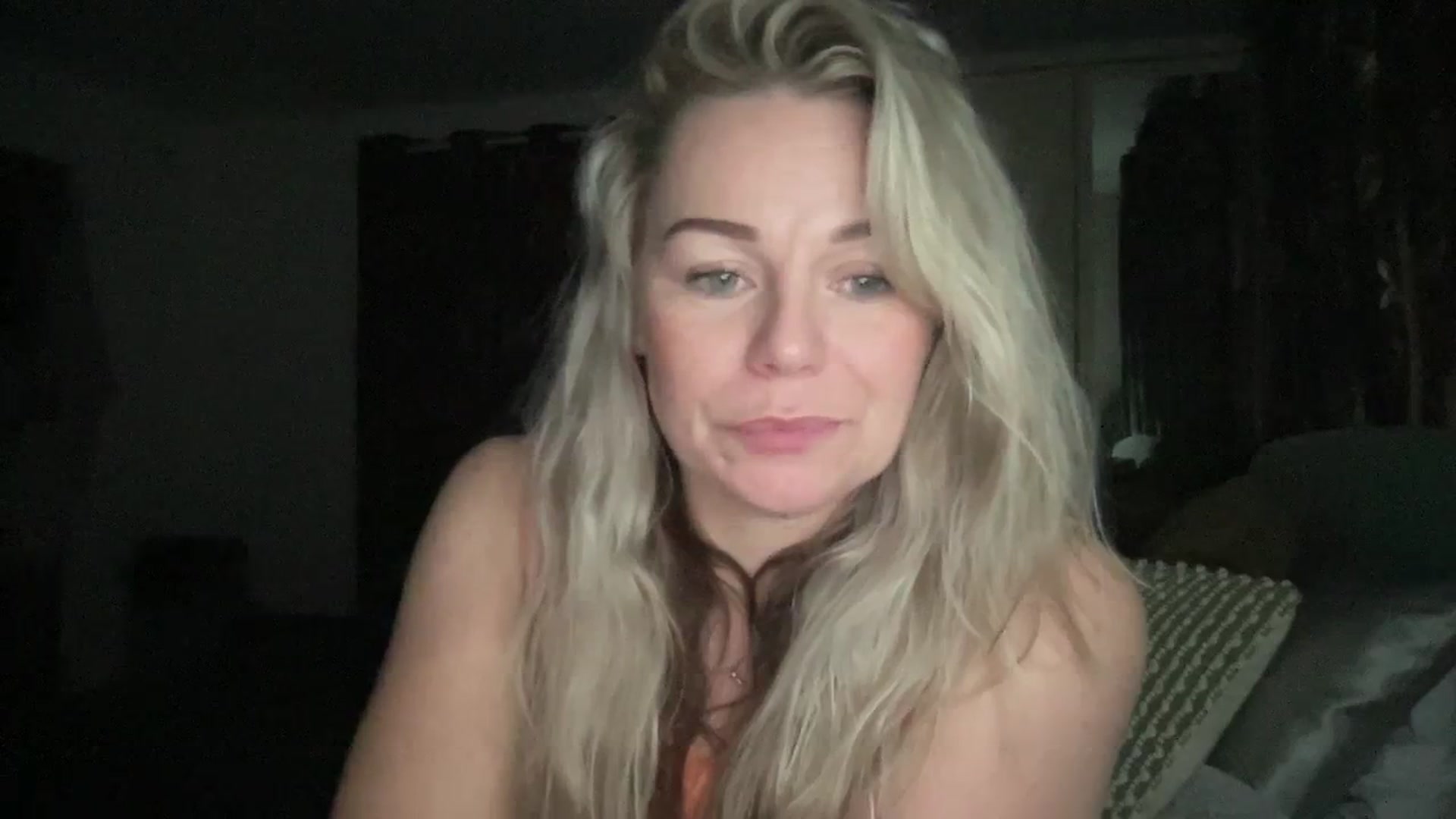 Gallery image thumbnail from LaraLaughs's myfreecams stream on, 12/04/2023, 21:41 image 5 of 20