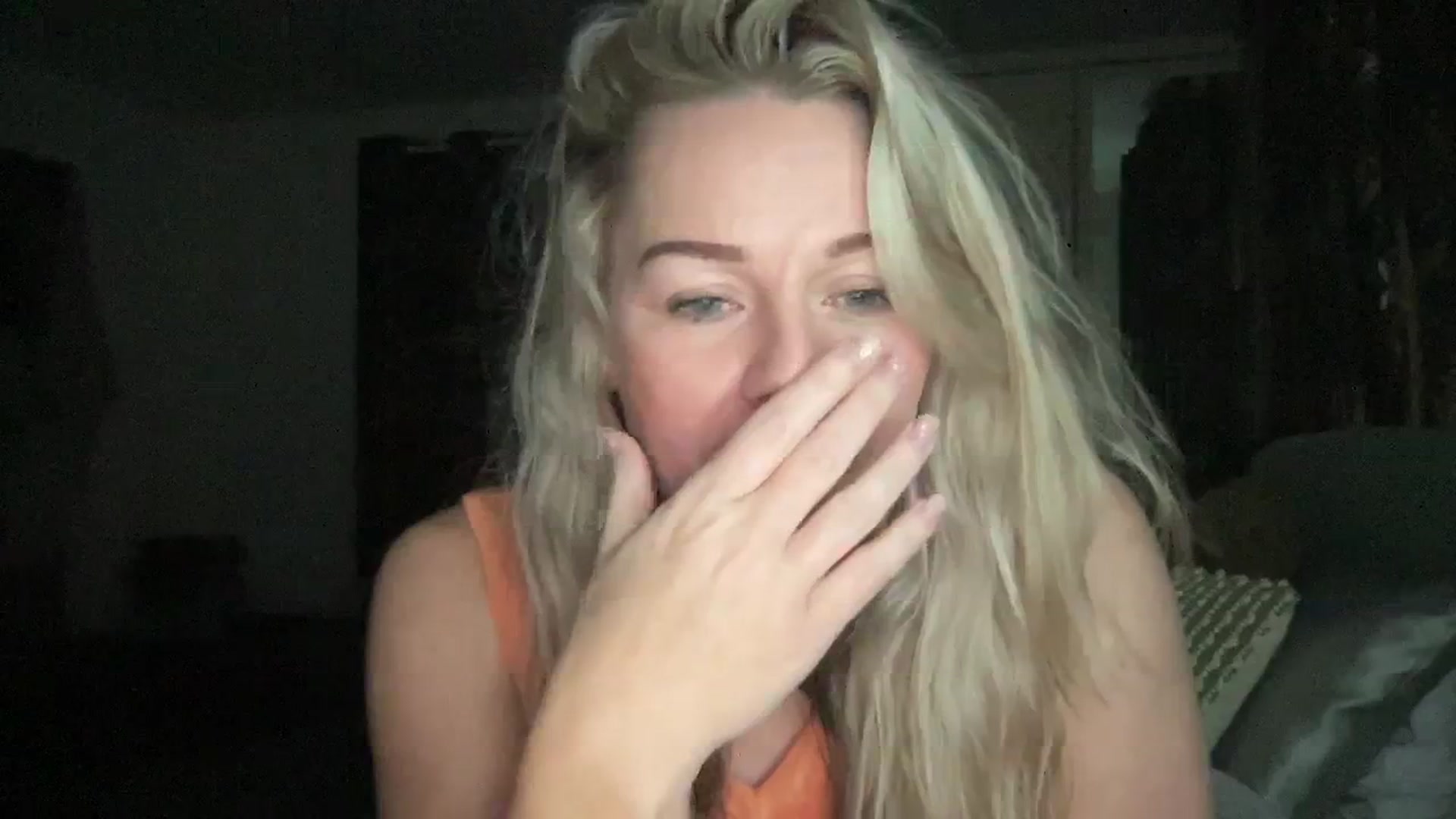 Gallery image thumbnail from LaraLaughs's myfreecams stream on, 12/04/2023, 21:41 image 15 of 20