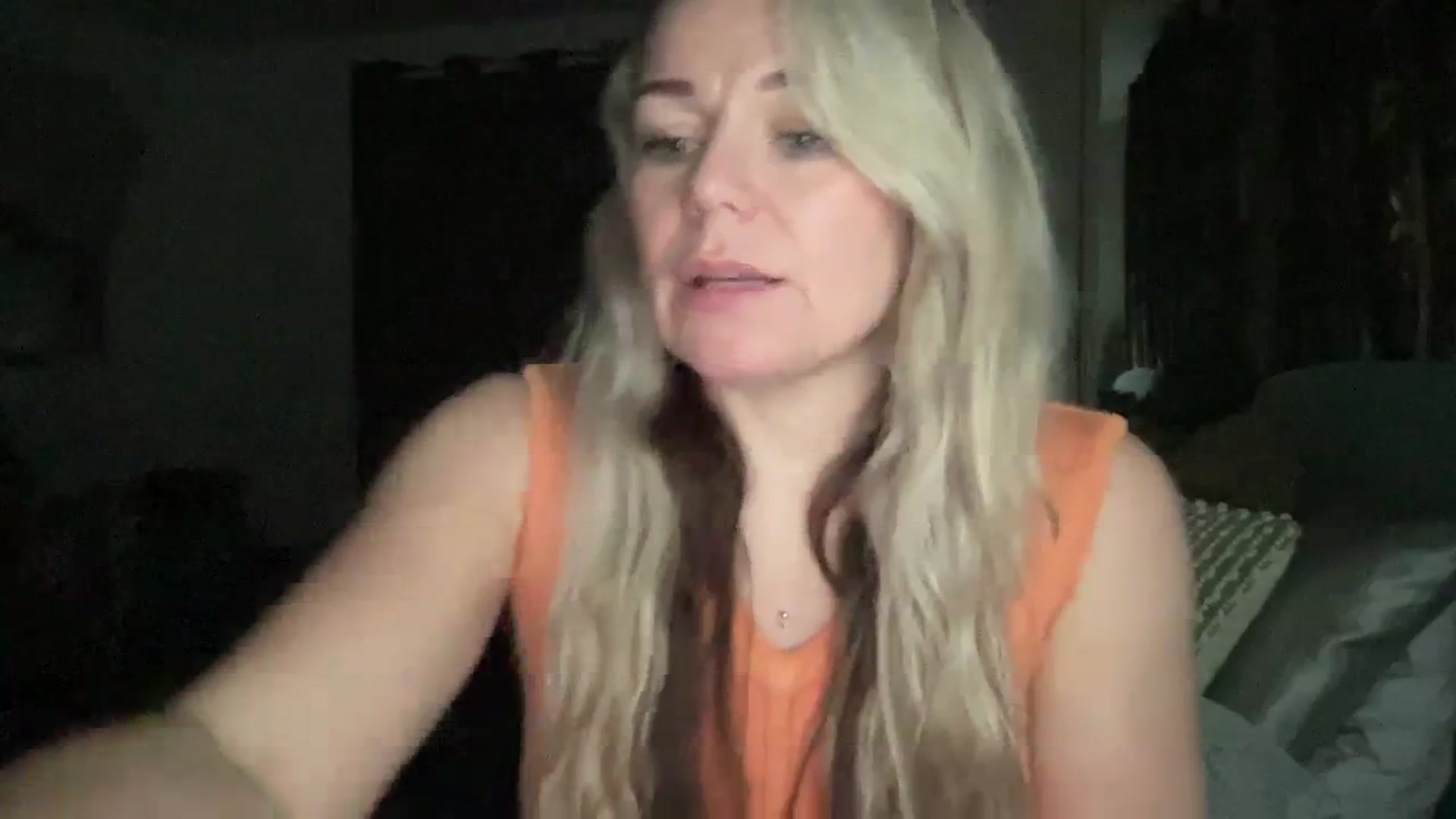 Gallery image thumbnail from LaraLaughs's myfreecams stream on, 12/04/2023, 21:41 image 19 of 20
