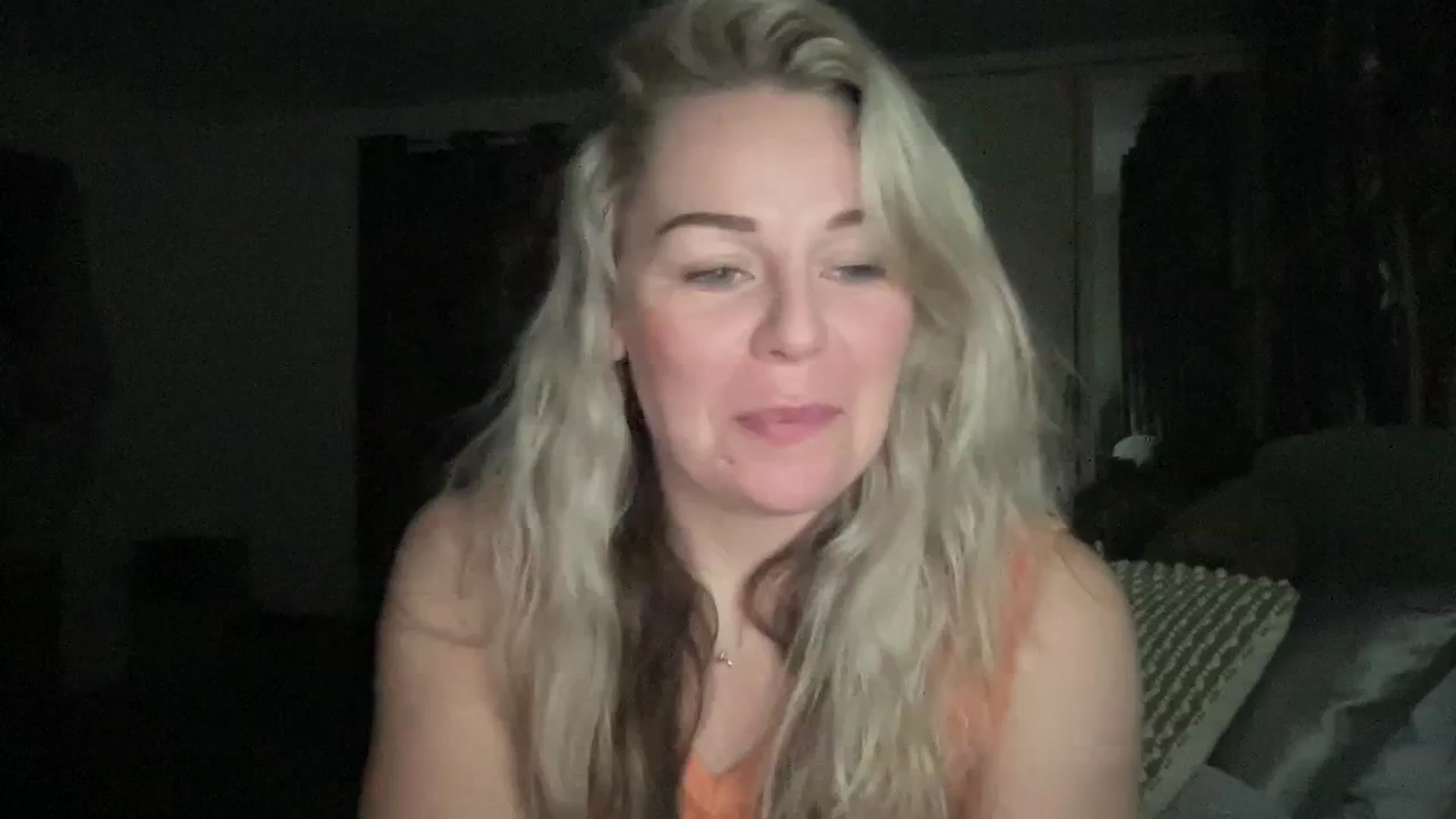 Gallery image thumbnail from LaraLaughs's myfreecams stream on, 12/04/2023, 21:41 image 7 of 20