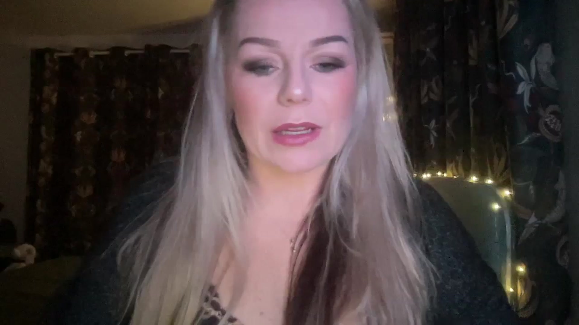 Gallery image thumbnail from LaraLaughs's myfreecams stream on, 12/17/2023, 22:16 image 5 of 20