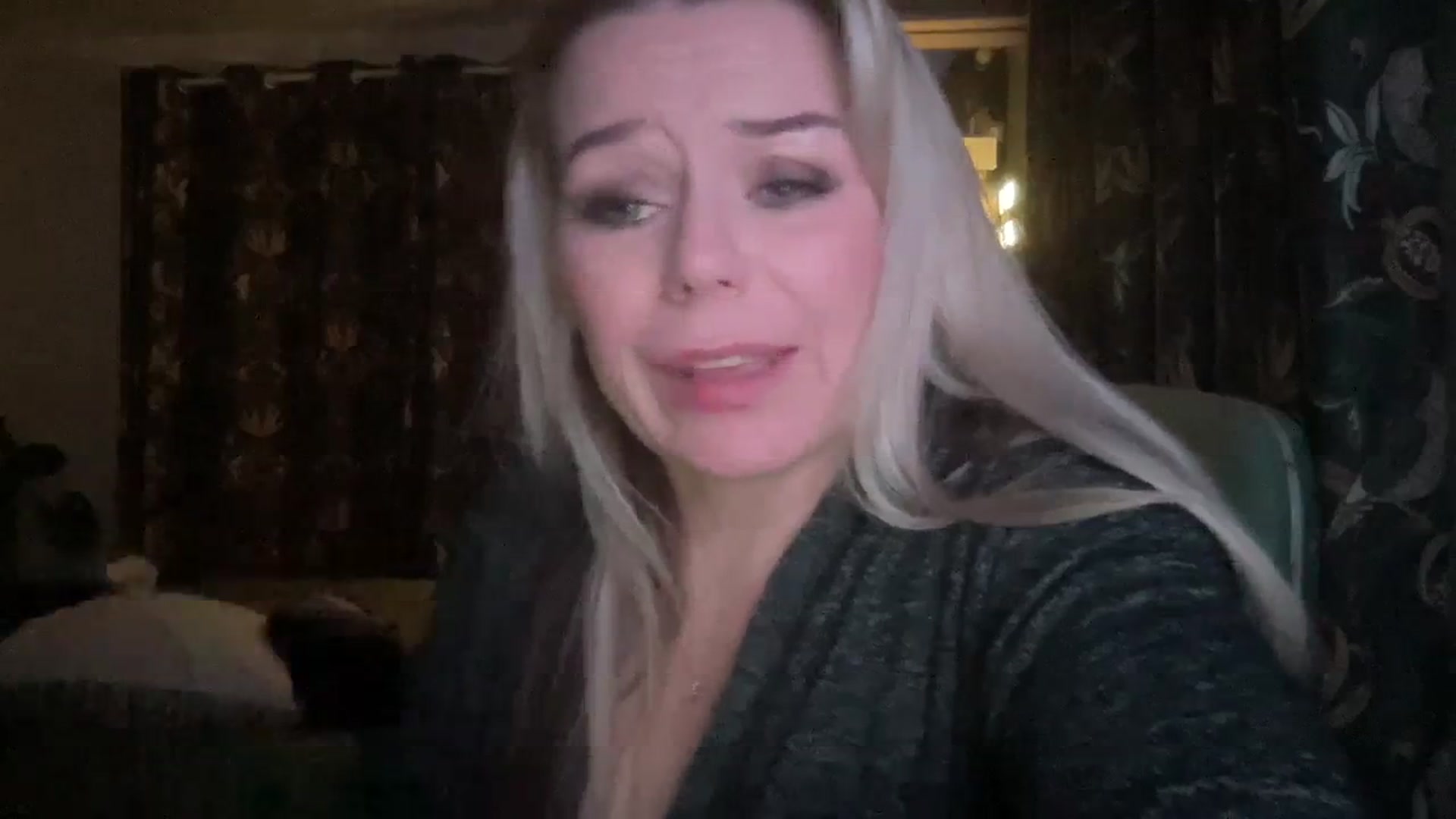 Gallery image thumbnail from LaraLaughs's myfreecams stream on, 12/18/2023, 01:02 image 18 of 20