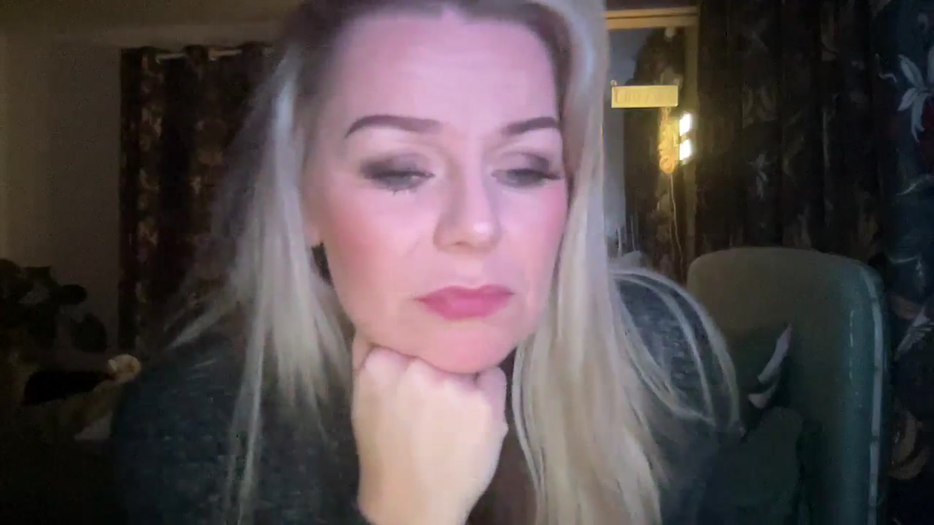 Gallery image thumbnail from LaraLaughs's myfreecams stream on, 12/18/2023, 01:02 image 12 of 20