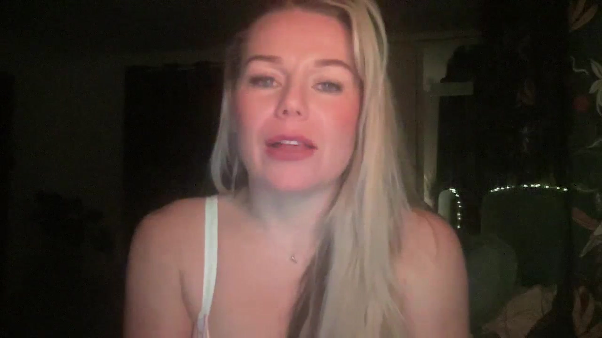 Gallery image thumbnail from LaraLaughs's myfreecams stream on, 12/23/2023, 22:53 image 12 of 20