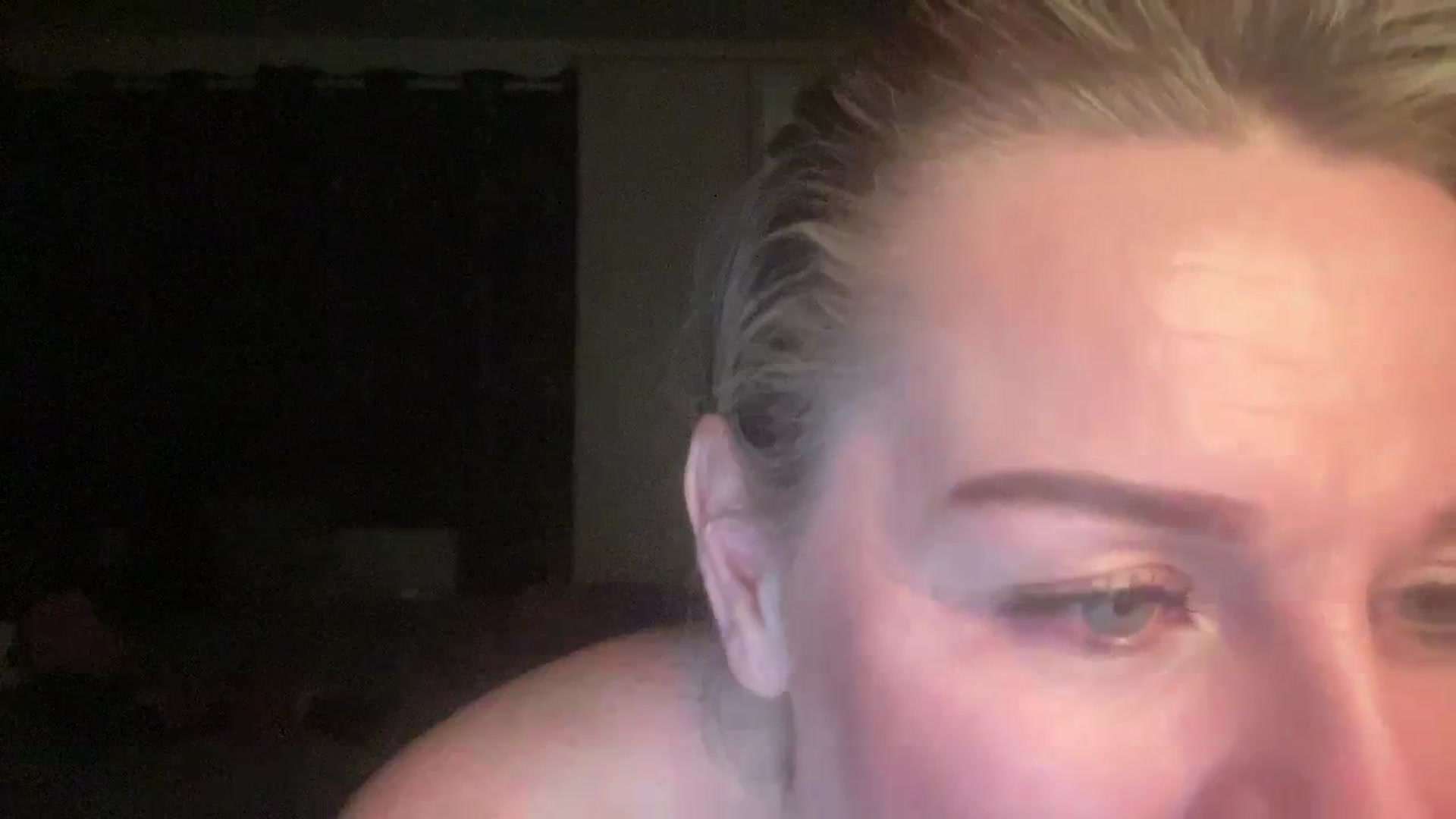 Gallery image thumbnail from LaraLaughs's myfreecams stream on, 12/24/2023, 01:55 image 13 of 20