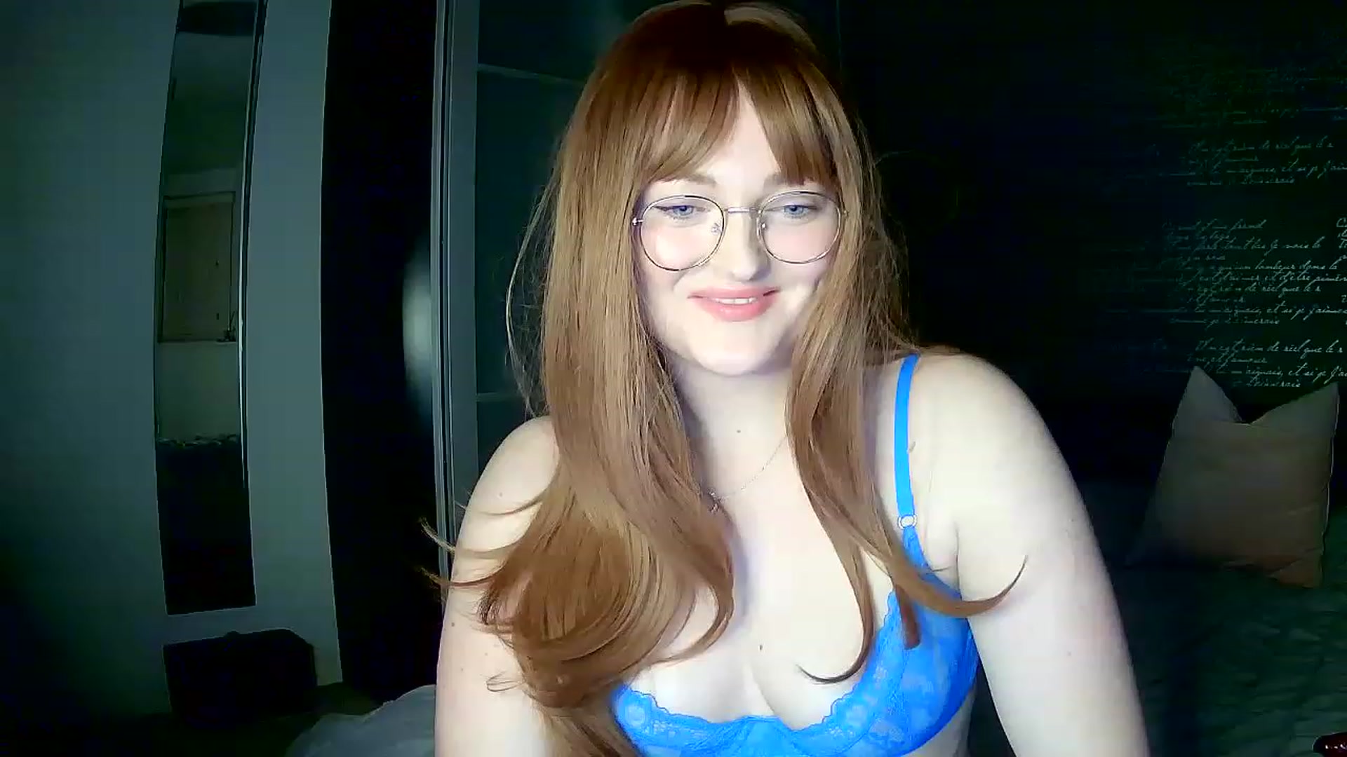 Gallery image thumbnail from LaraLovesSx's myfreecams stream on, 04/19/2023, 22:25 image 9 of 20