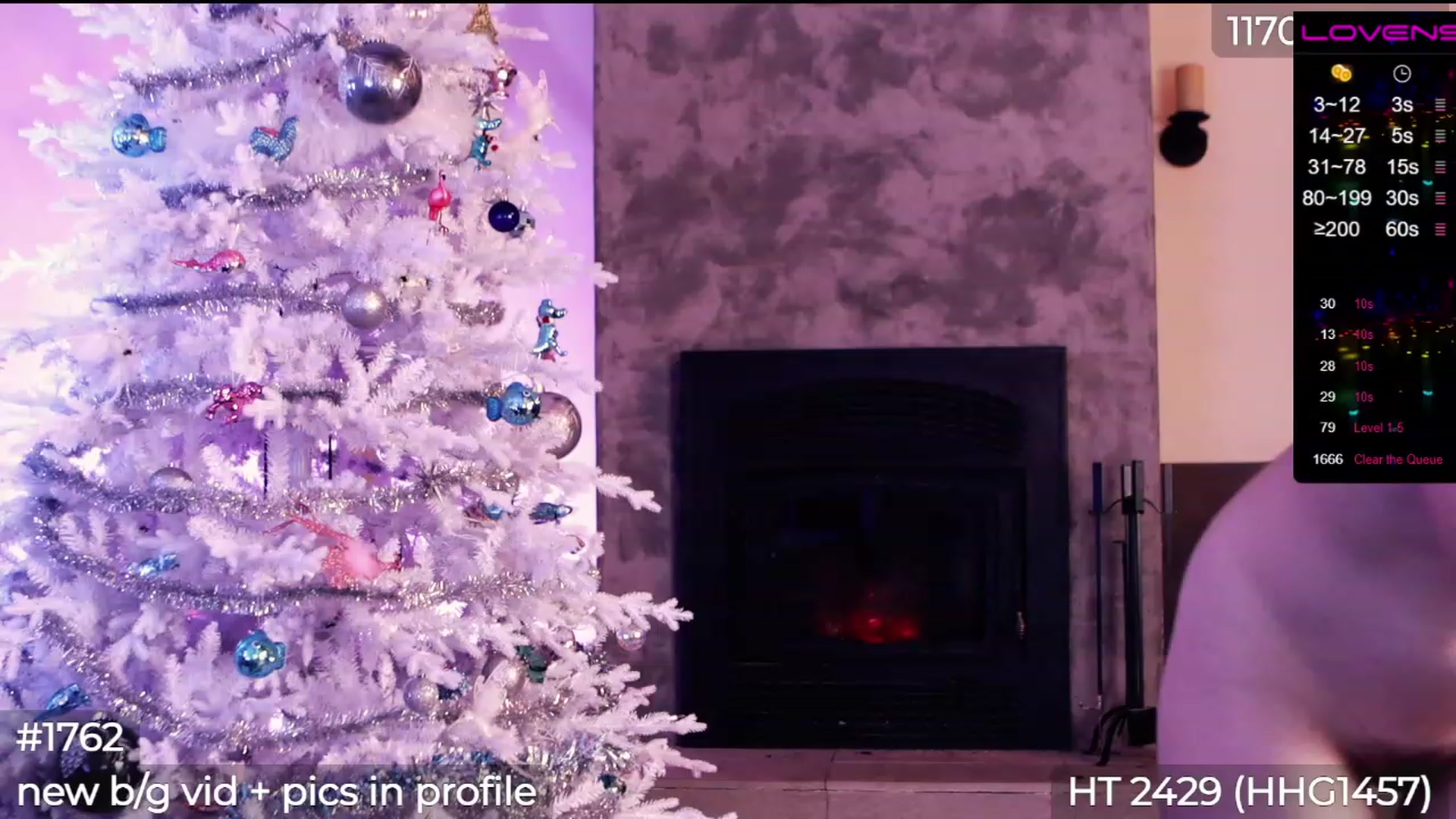 Gallery image thumbnail from LaraLoxley's myfreecams stream on, 12/17/2022, 23:19 image 3 of 20