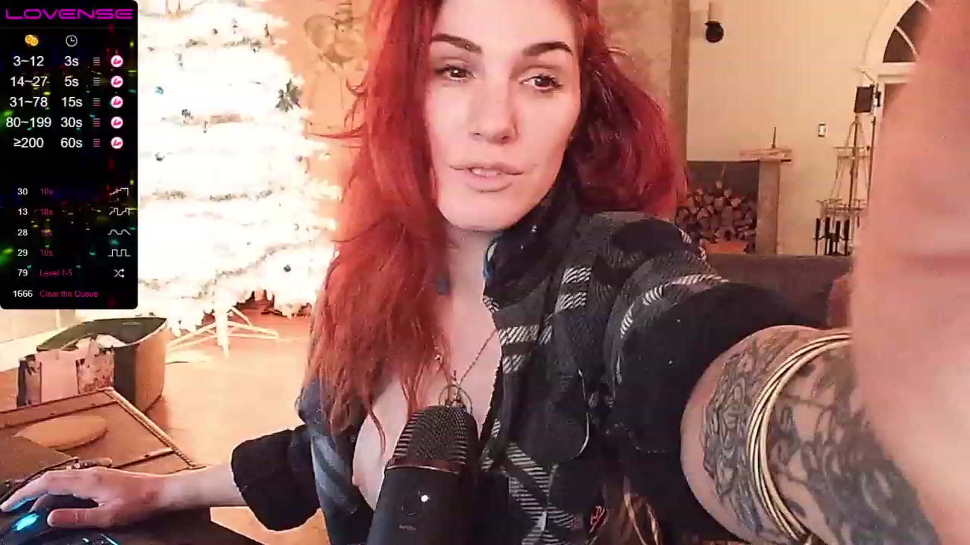 Gallery image thumbnail from LaraLoxley's myfreecams stream on, 01/29/2023, 04:21 image 18 of 20