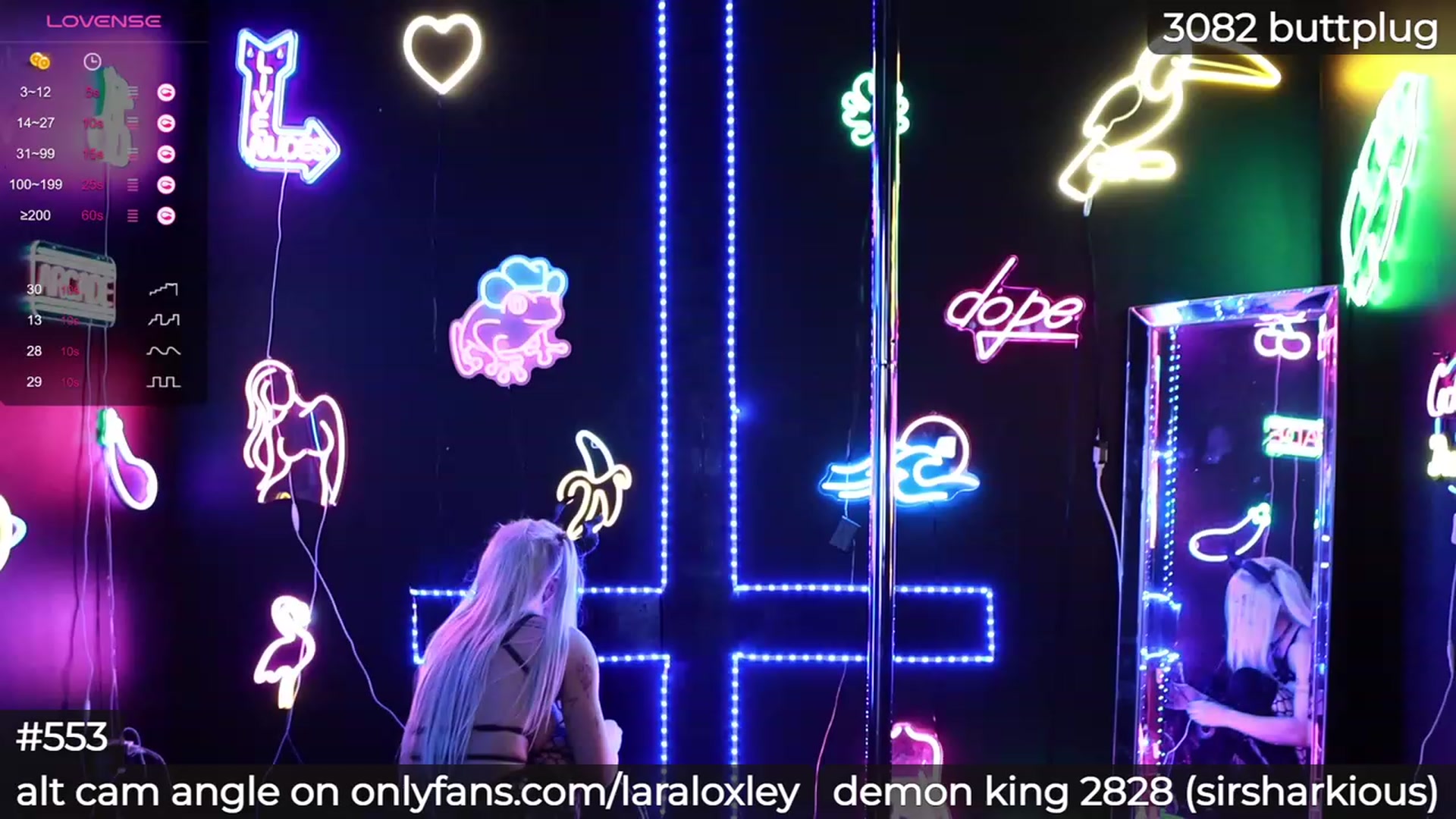 Gallery image thumbnail from LaraLoxley's myfreecams stream on, 10/02/2023, 23:18 image 1 of 20