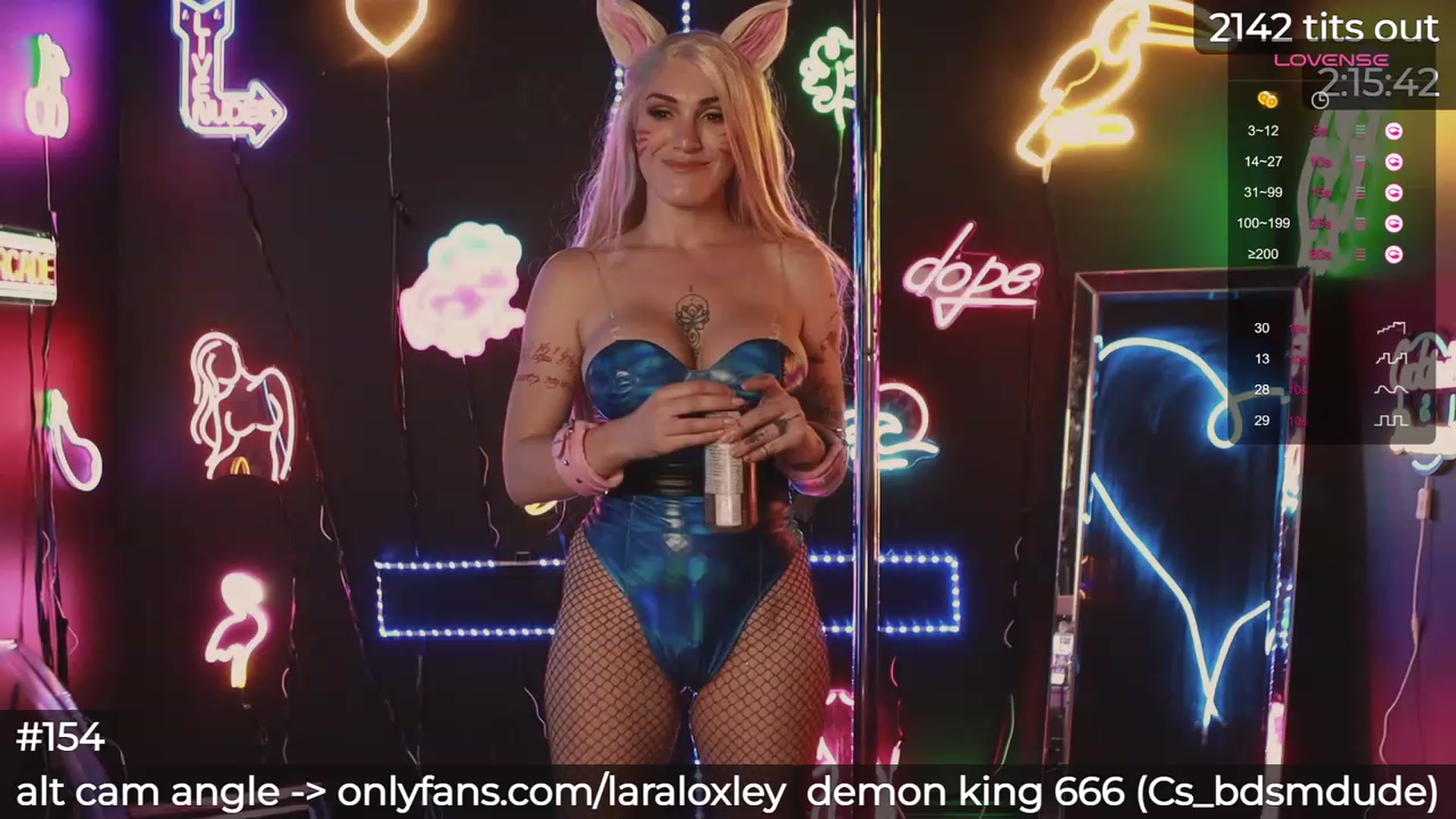 Gallery image thumbnail from LaraLoxley's myfreecams stream on, 10/05/2023, 22:19 image 12 of 20