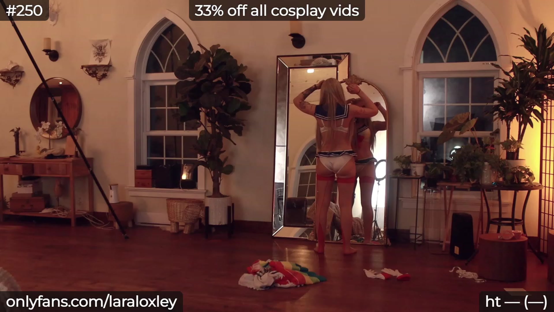 Gallery image thumbnail from LaraLoxley's myfreecams stream on, 10/11/2023, 22:26 image 17 of 20