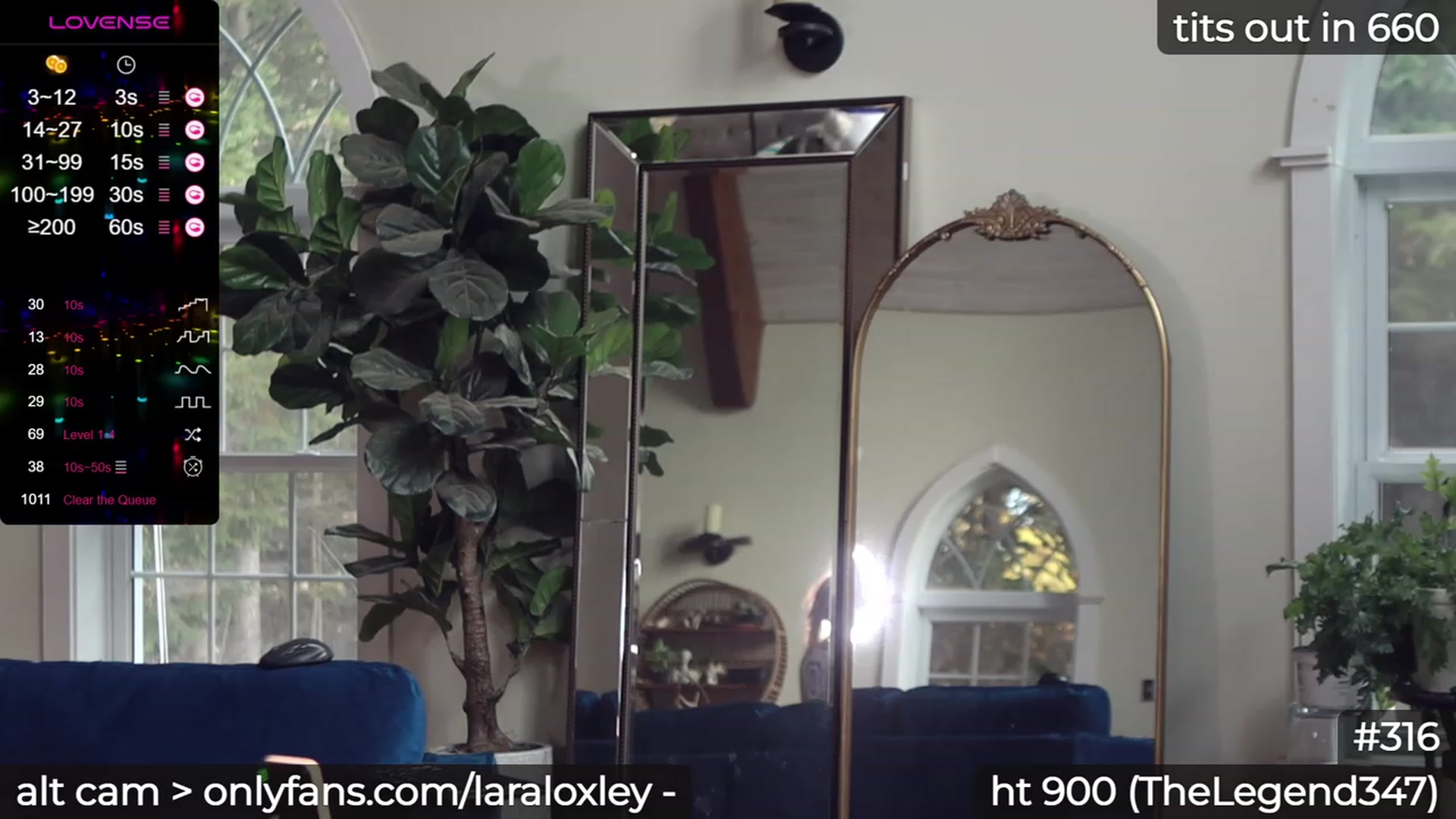 Gallery image thumbnail from LaraLoxley's myfreecams stream on, 10/20/2023, 22:05 image 4 of 20