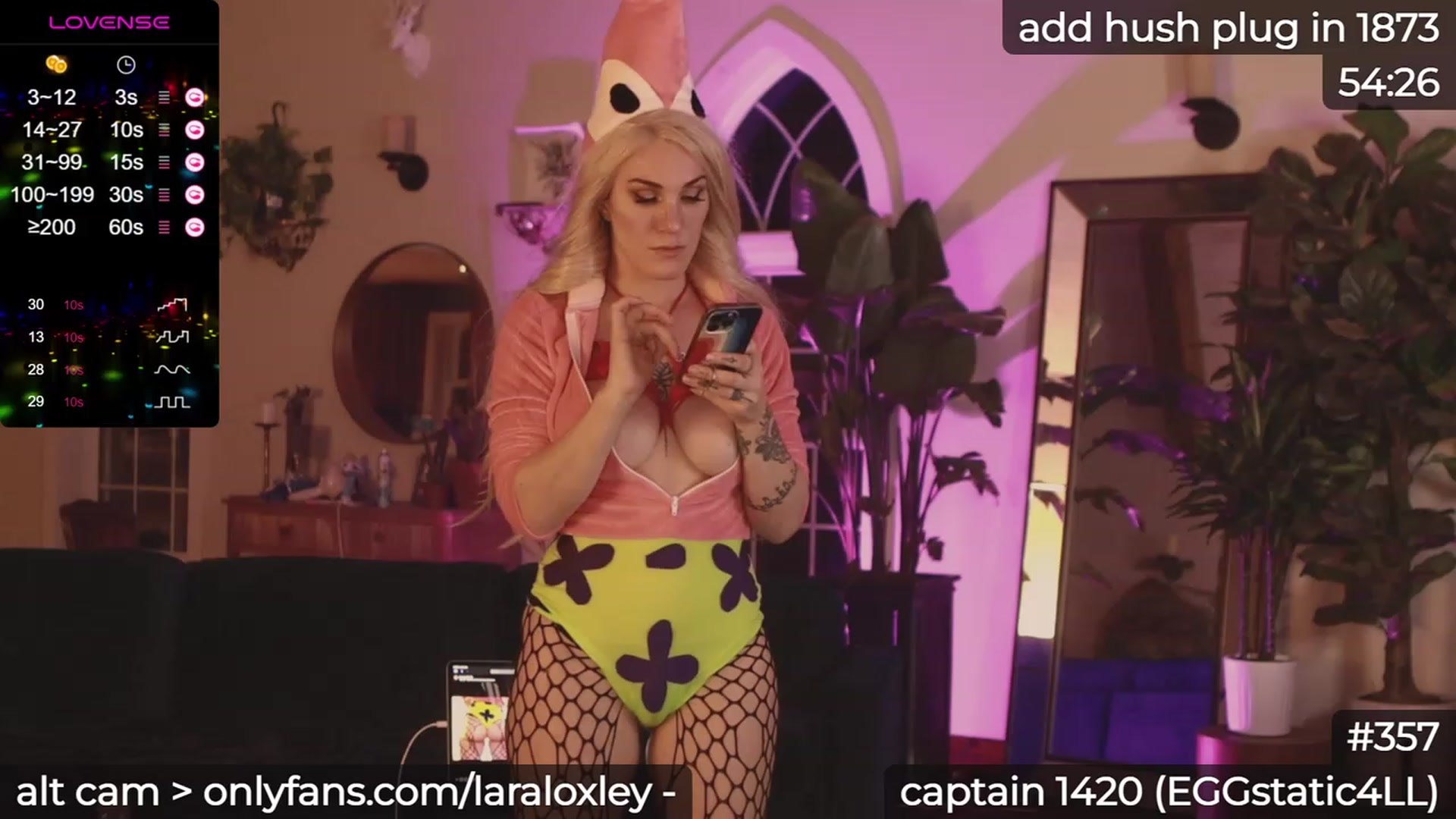 Gallery image thumbnail from LaraLoxley's myfreecams stream on, 10/25/2023, 24:15 image 11 of 20
