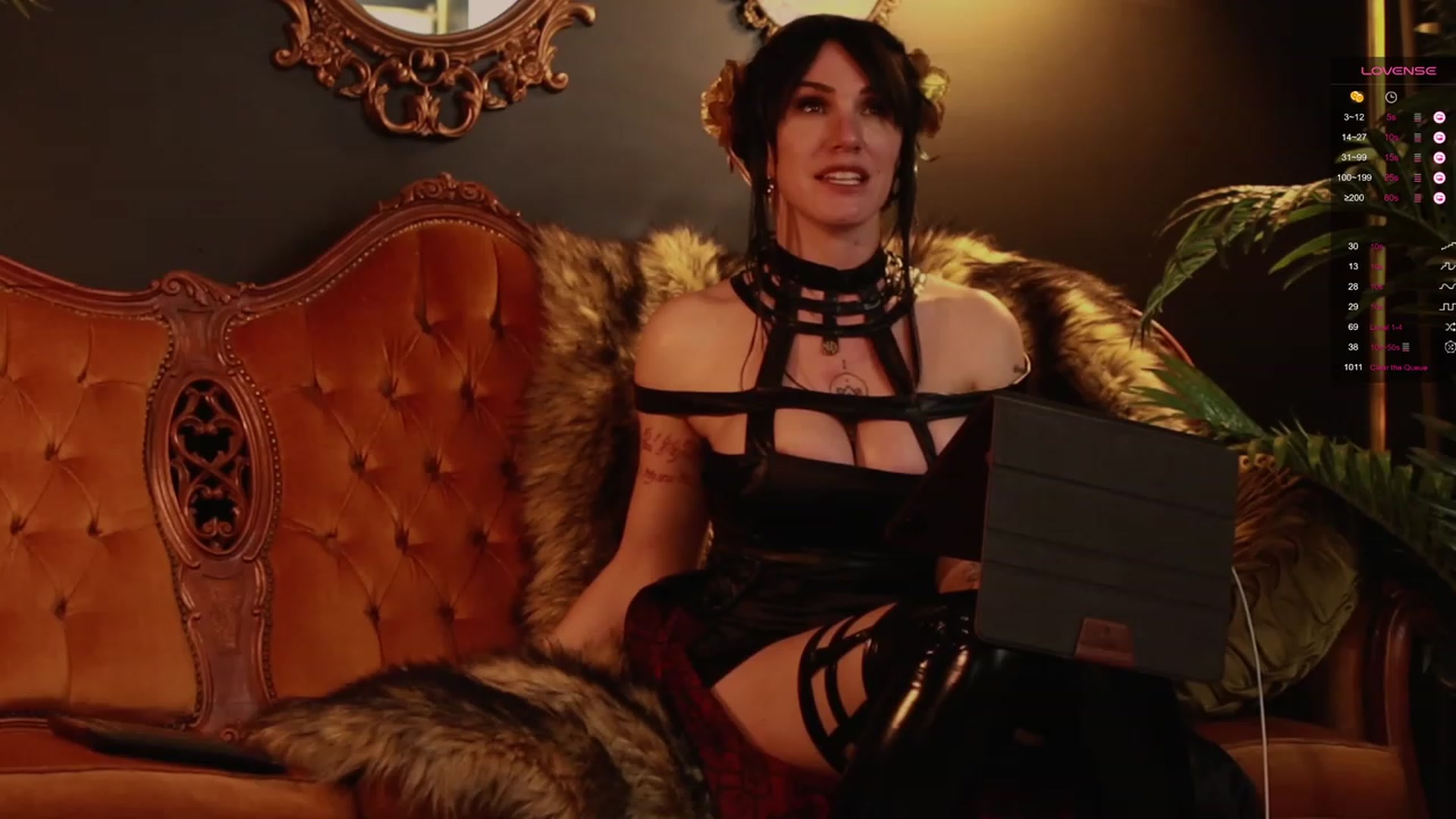 Gallery image thumbnail from LaraLoxley's myfreecams stream on, 11/02/2023, 20:49 image 2 of 20