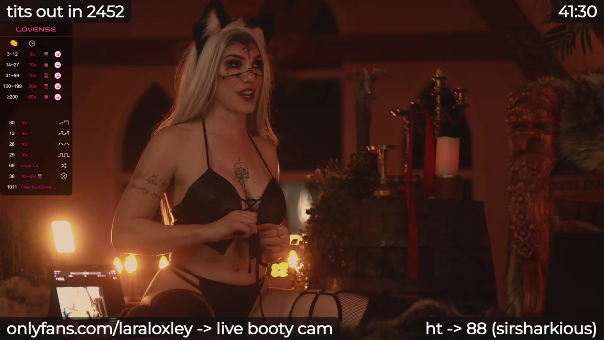 Gallery image thumbnail from LaraLoxley's myfreecams stream on, 11/15/2023, 01:15 image 9 of 20