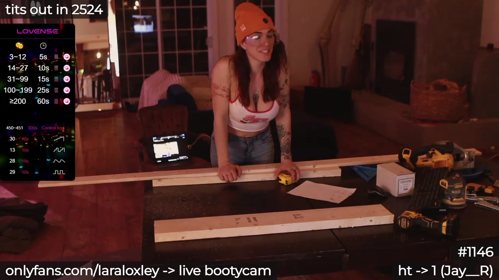 Gallery image thumbnail from LaraLoxley's myfreecams stream on, 11/29/2023, 02:50 image 1 of 20