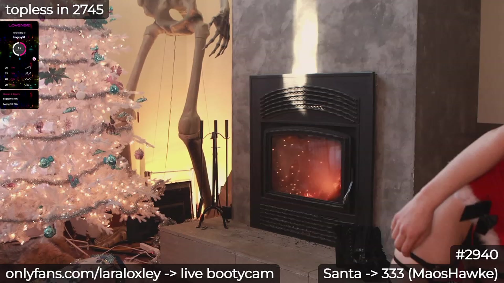 Gallery image thumbnail from LaraLoxley's myfreecams stream on, 12/16/2023, 18:54 image 6 of 20