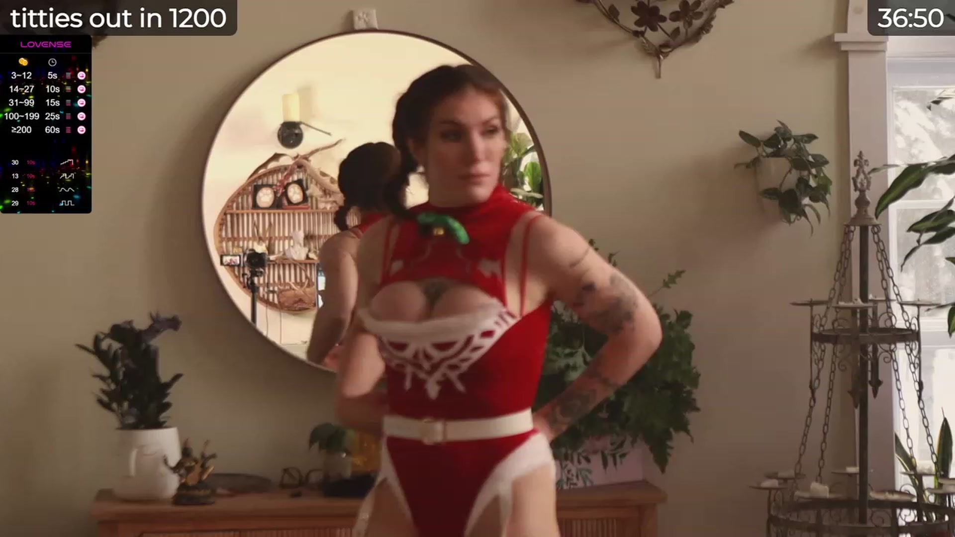 Gallery image thumbnail from LaraLoxley's myfreecams stream on, 12/19/2023, 20:51 image 15 of 20