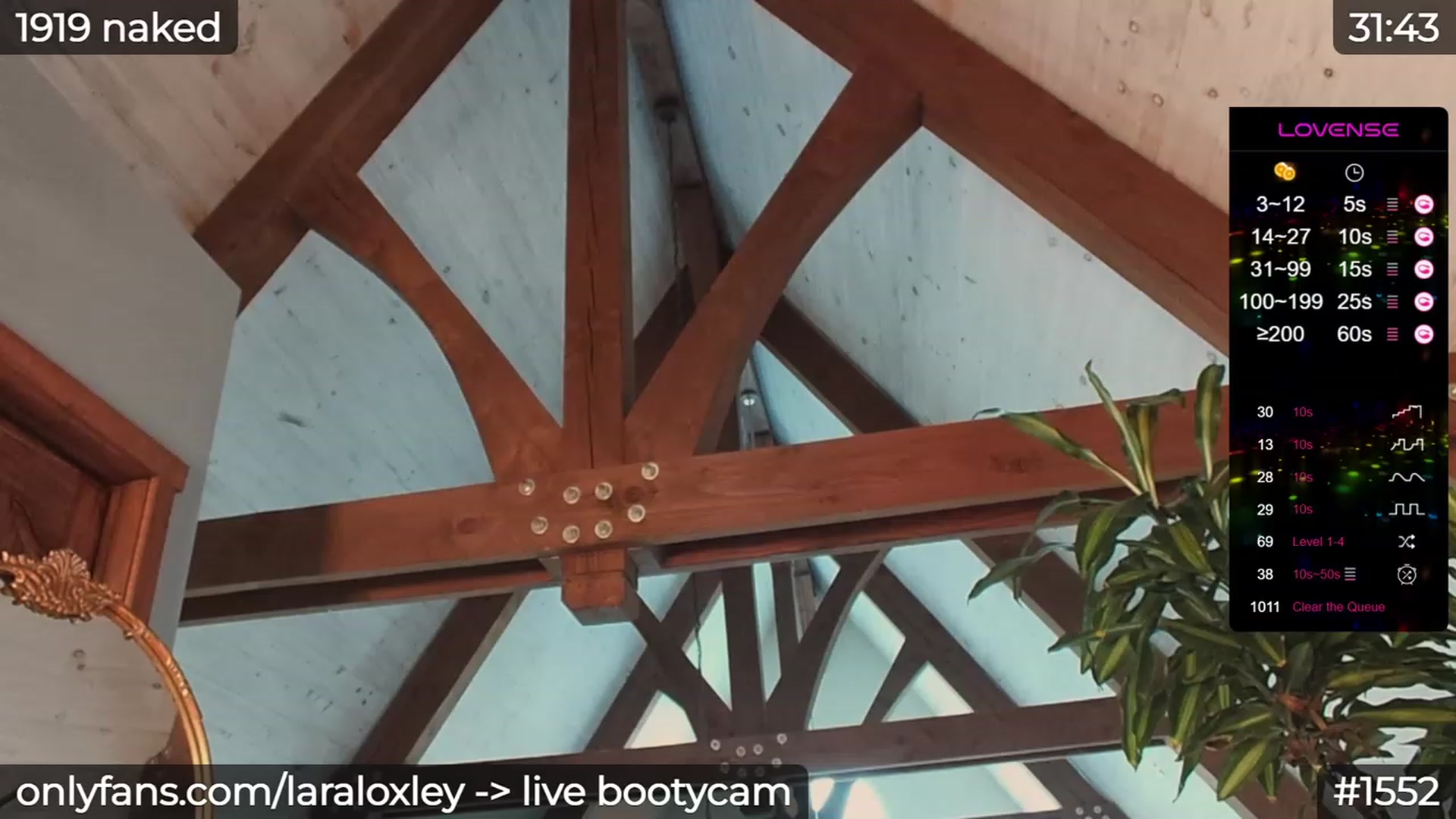 Gallery image thumbnail from LaraLoxley's myfreecams stream on, 01/19/2024, 14:21 image 15 of 20