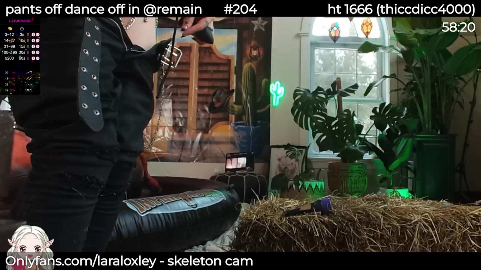 Gallery image thumbnail from LaraLoxley's myfreecams stream on, 03/16/2024, 22:02 image 16 of 20