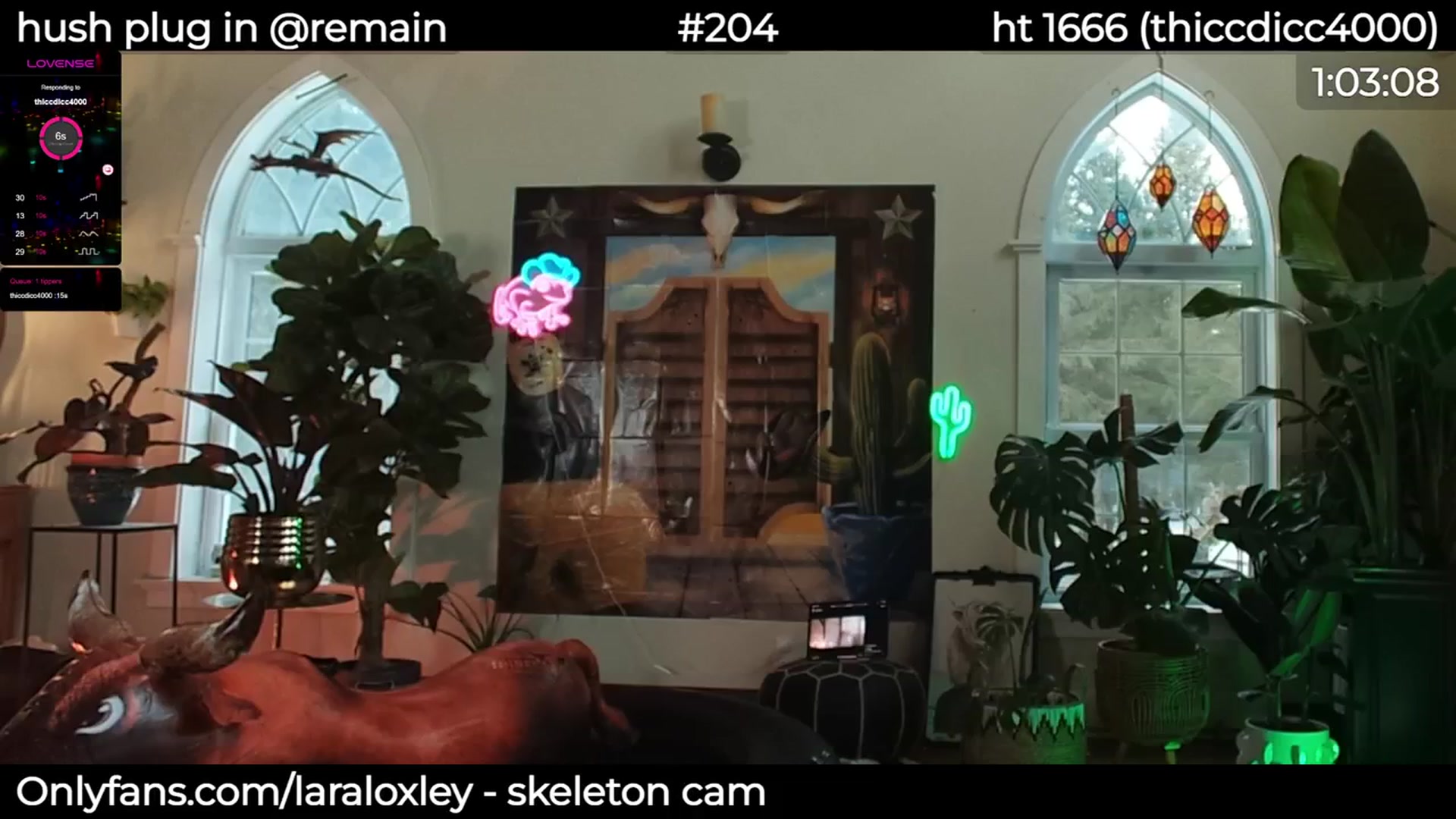 Gallery image thumbnail from LaraLoxley's myfreecams stream on, 03/16/2024, 22:02 image 15 of 20