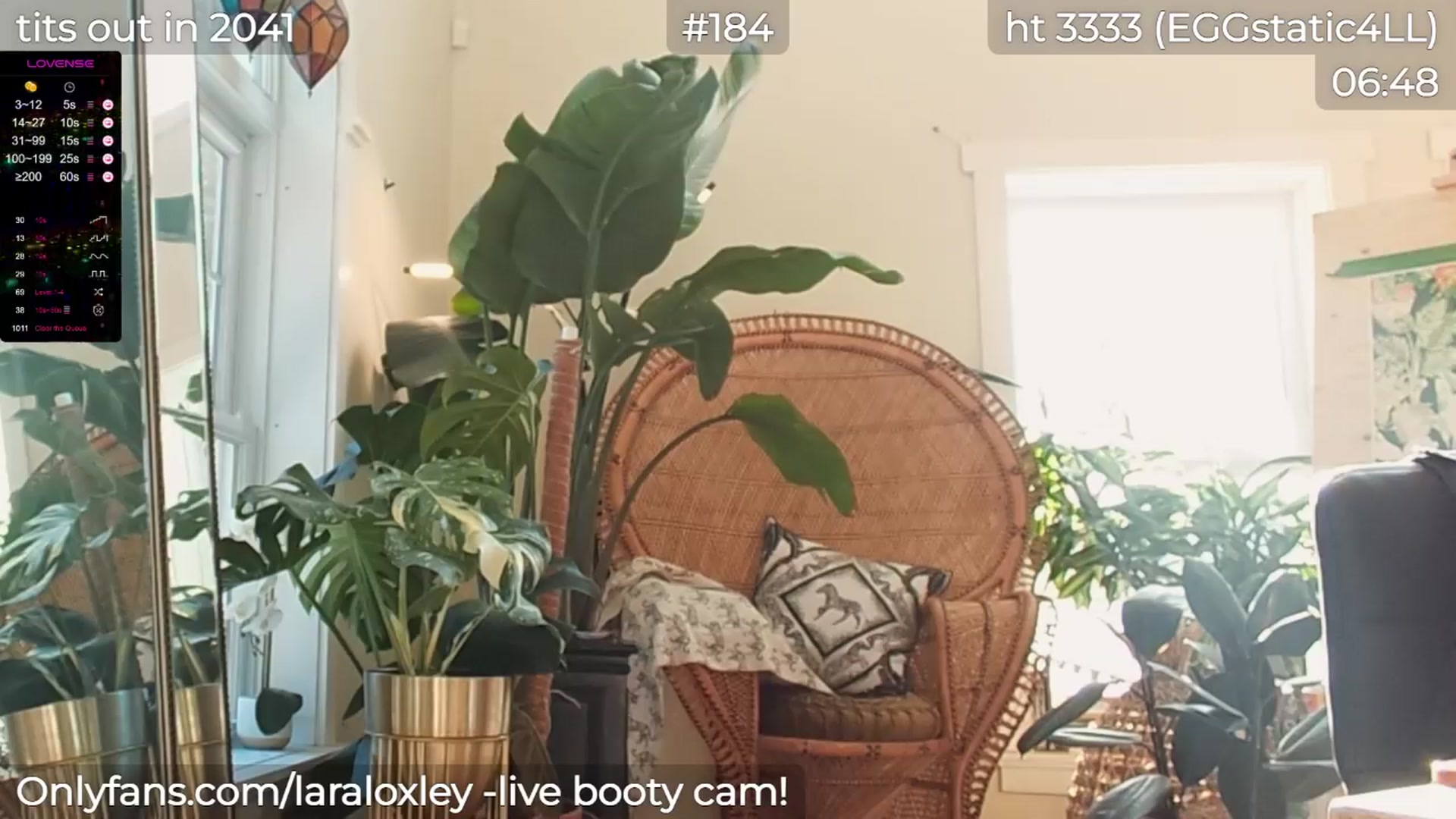 Gallery image thumbnail from LaraLoxley's myfreecams stream on, 04/02/2024, 21:49 image 17 of 20
