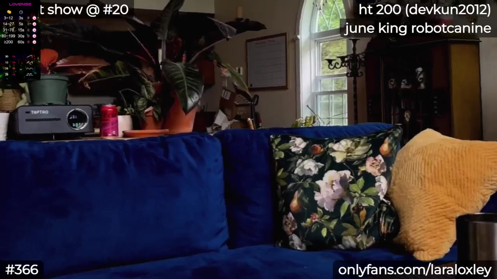 Gallery image thumbnail from LaraLoxley's myfreecams stream on, 06/06/2024, 16:53 image 7 of 20