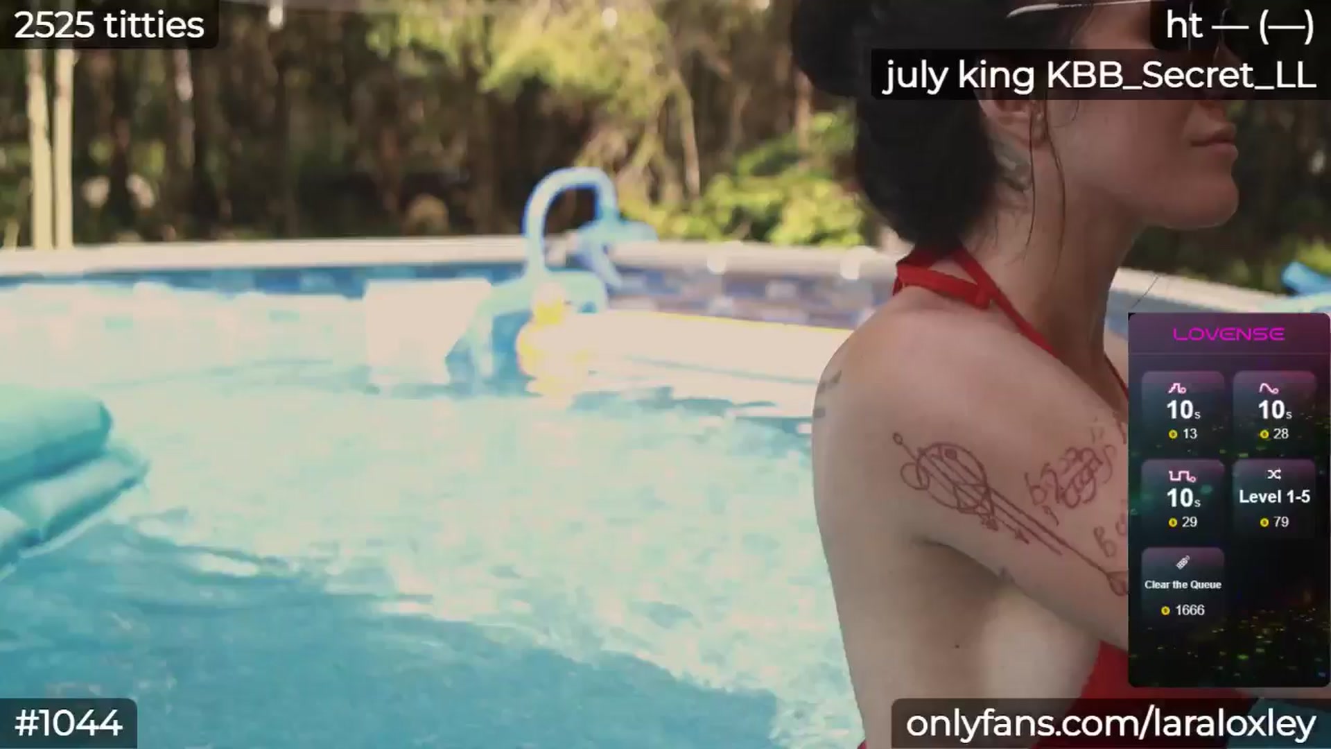 Gallery image thumbnail from LaraLoxley's myfreecams stream on, 07/30/2024, 20:26 image 5 of 20