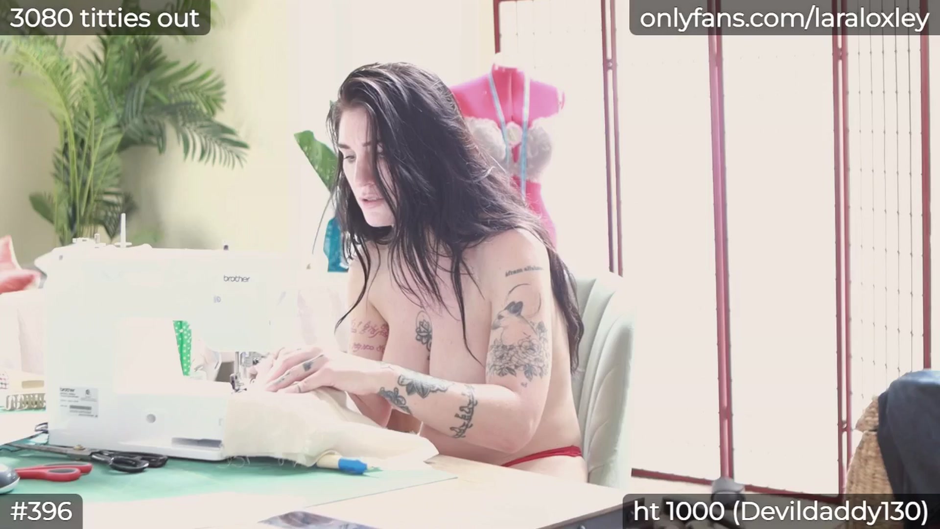Gallery image thumbnail from LaraLoxley's myfreecams stream on, 08/26/2024, 16:34 image 4 of 20