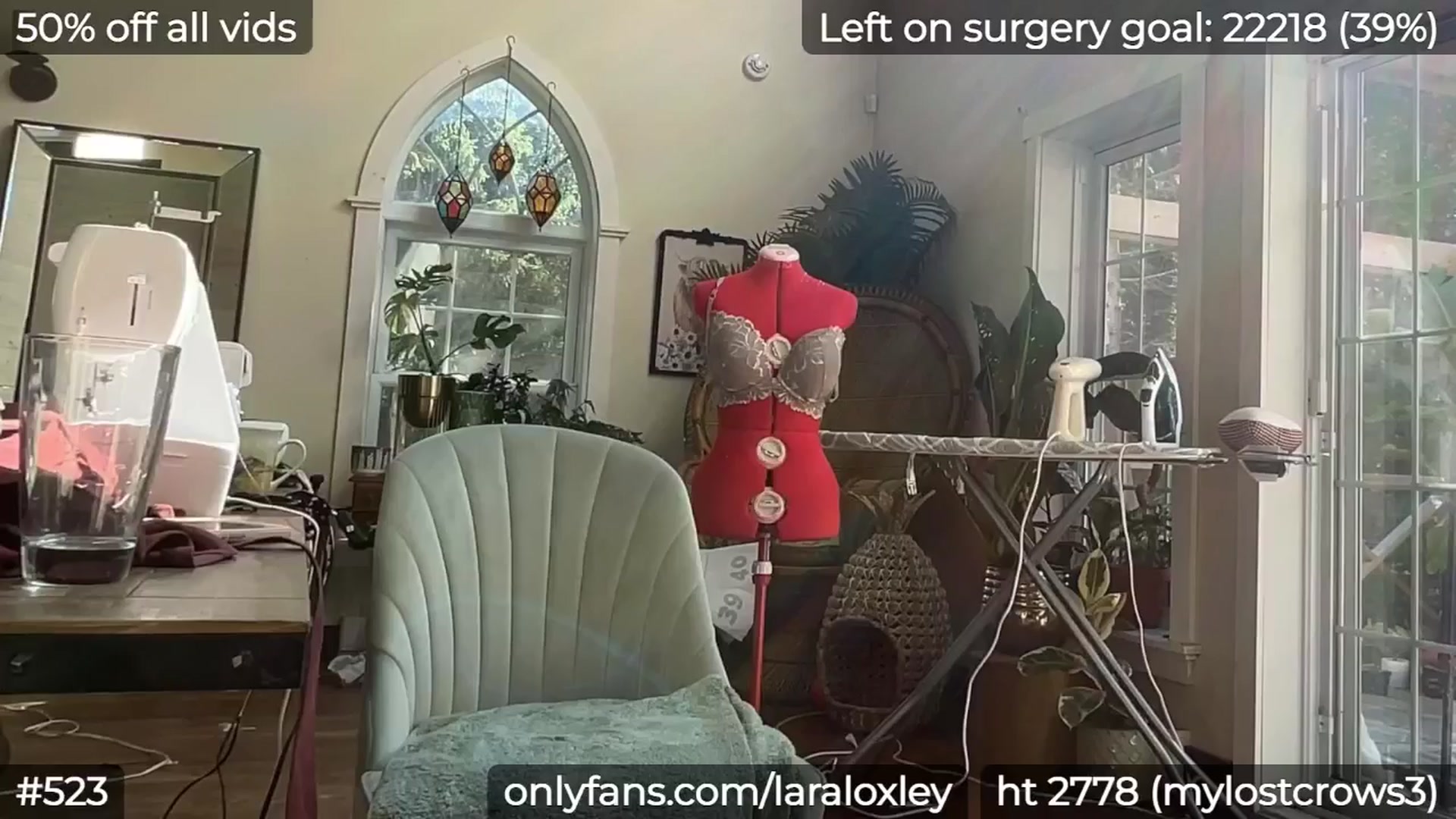 Gallery image thumbnail from LaraLoxley's myfreecams stream on, 09/28/2024, 18:19 image 14 of 20