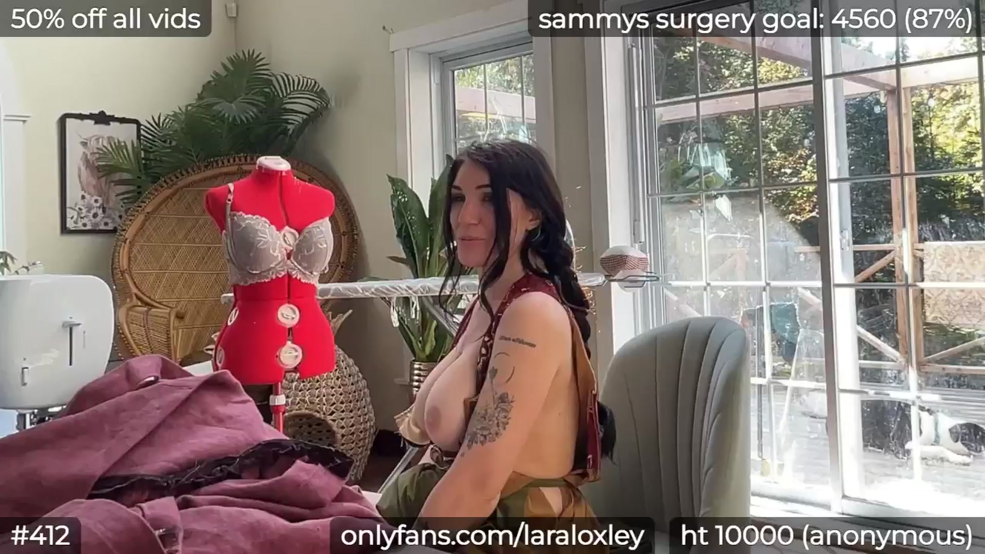 Gallery image thumbnail from LaraLoxley's myfreecams stream on, 09/29/2024, 18:06 image 15 of 20