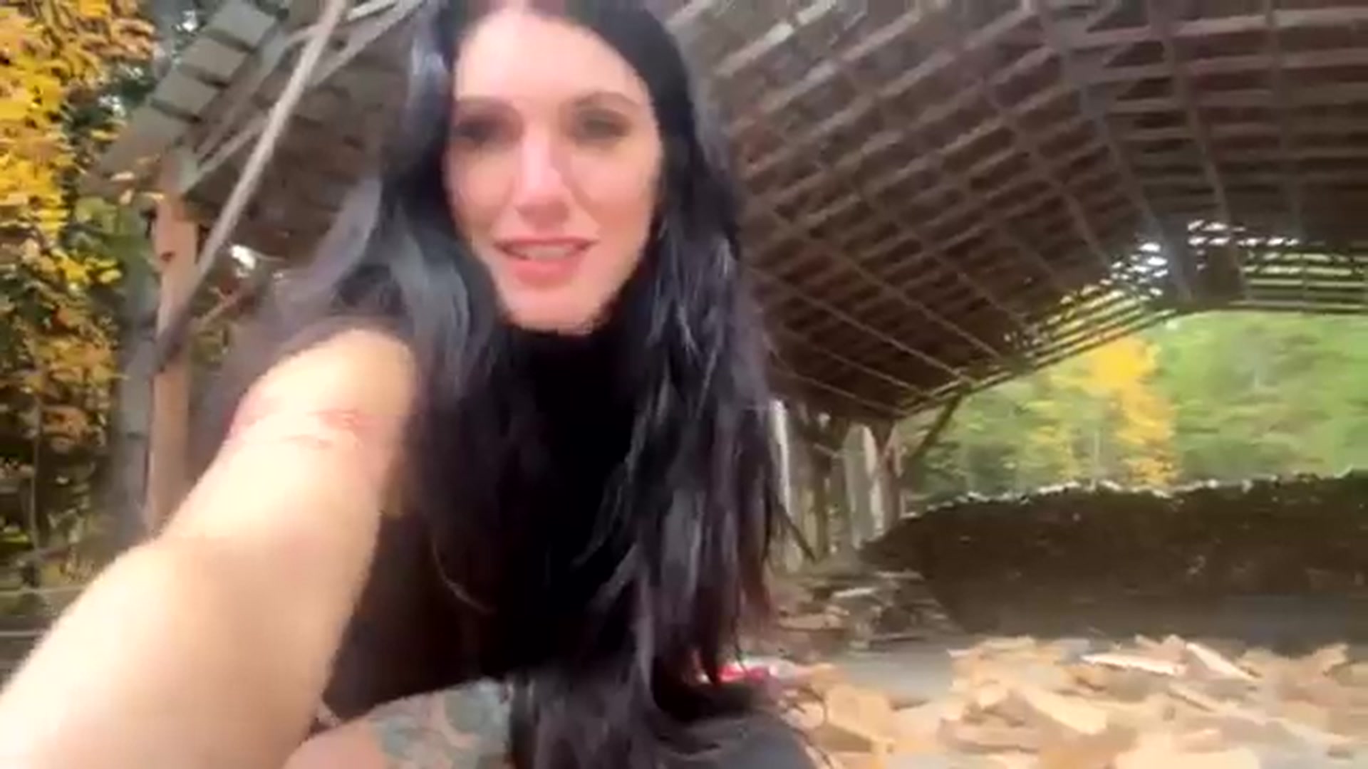 Gallery image thumbnail from LaraLoxley's myfreecams stream on, 10/14/2024, 17:16 image 16 of 20