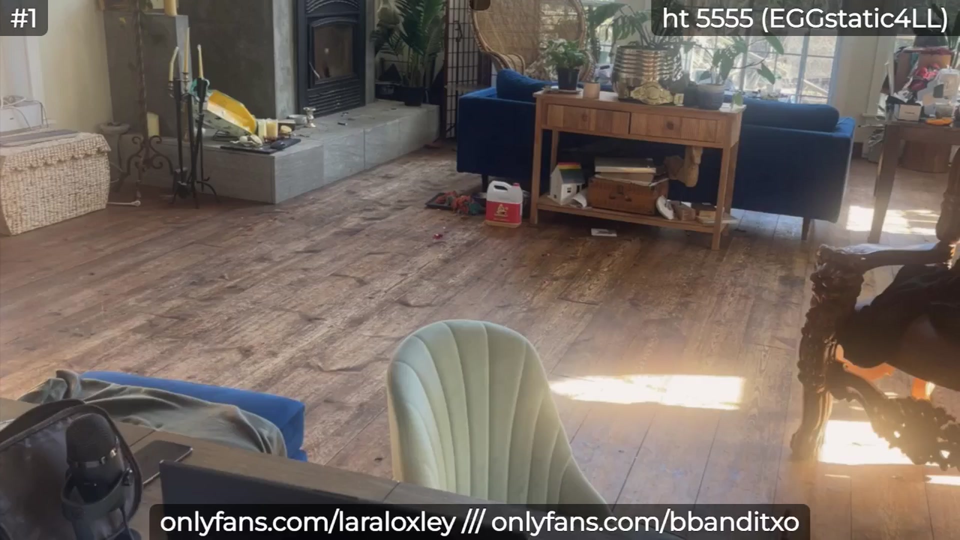 Gallery image thumbnail from LaraLoxley's myfreecams stream on, 11/03/2024, 18:08 image 6 of 20
