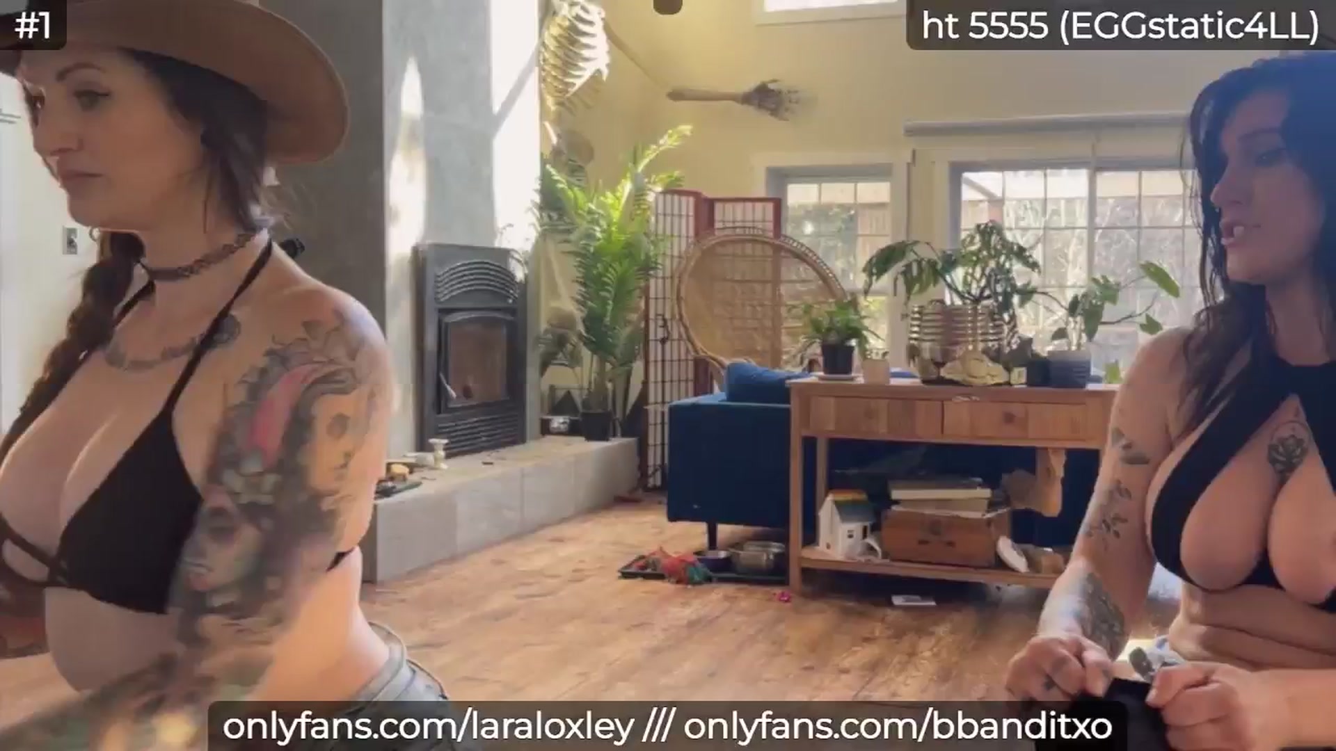 Gallery image thumbnail from LaraLoxley's myfreecams stream on, 11/03/2024, 18:08 image 15 of 20