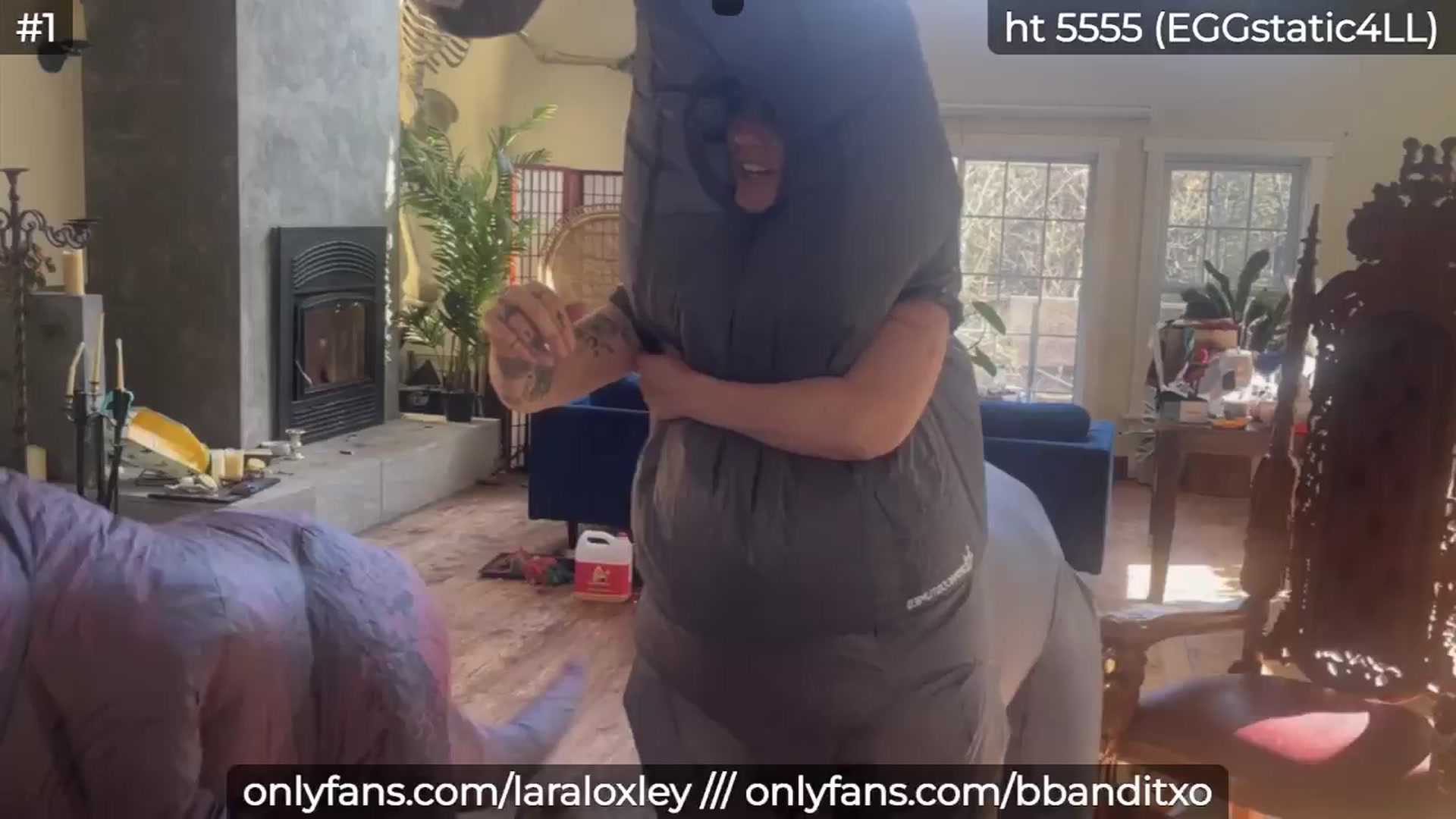 Gallery image thumbnail from LaraLoxley's myfreecams stream on, 11/03/2024, 18:08 image 9 of 20