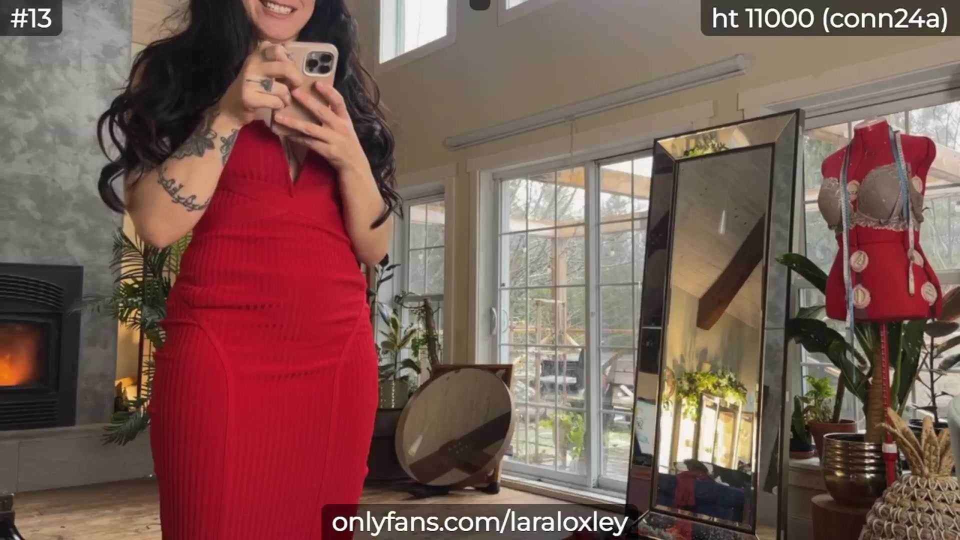 Gallery image thumbnail from LaraLoxley's myfreecams stream on, 11/21/2024, 16:02 image 15 of 20