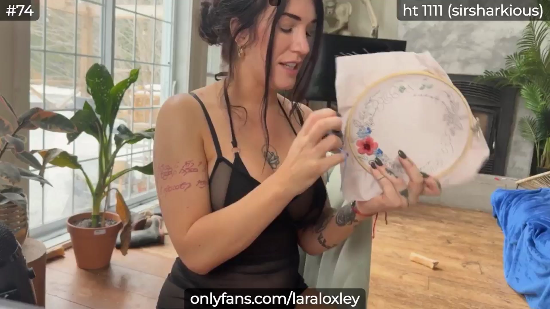 Gallery image thumbnail from LaraLoxley's myfreecams stream on, 12/17/2024, 18:46 image 3 of 20