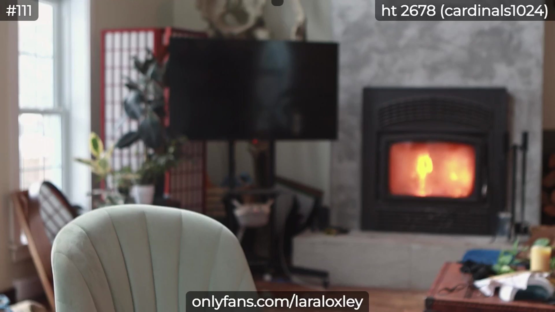 Gallery image thumbnail from LaraLoxley's myfreecams stream on, 12/27/2024, 18:17 image 8 of 20