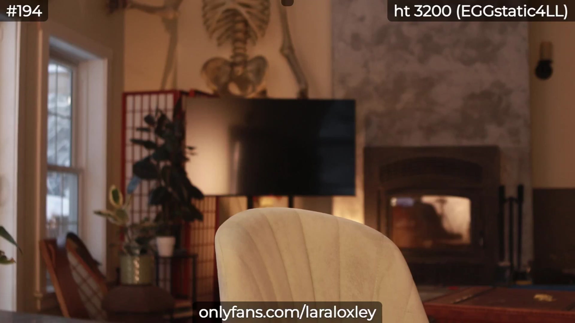 Gallery image thumbnail from LaraLoxley's myfreecams stream on, 01/18/2025, 21:51 image 7 of 20