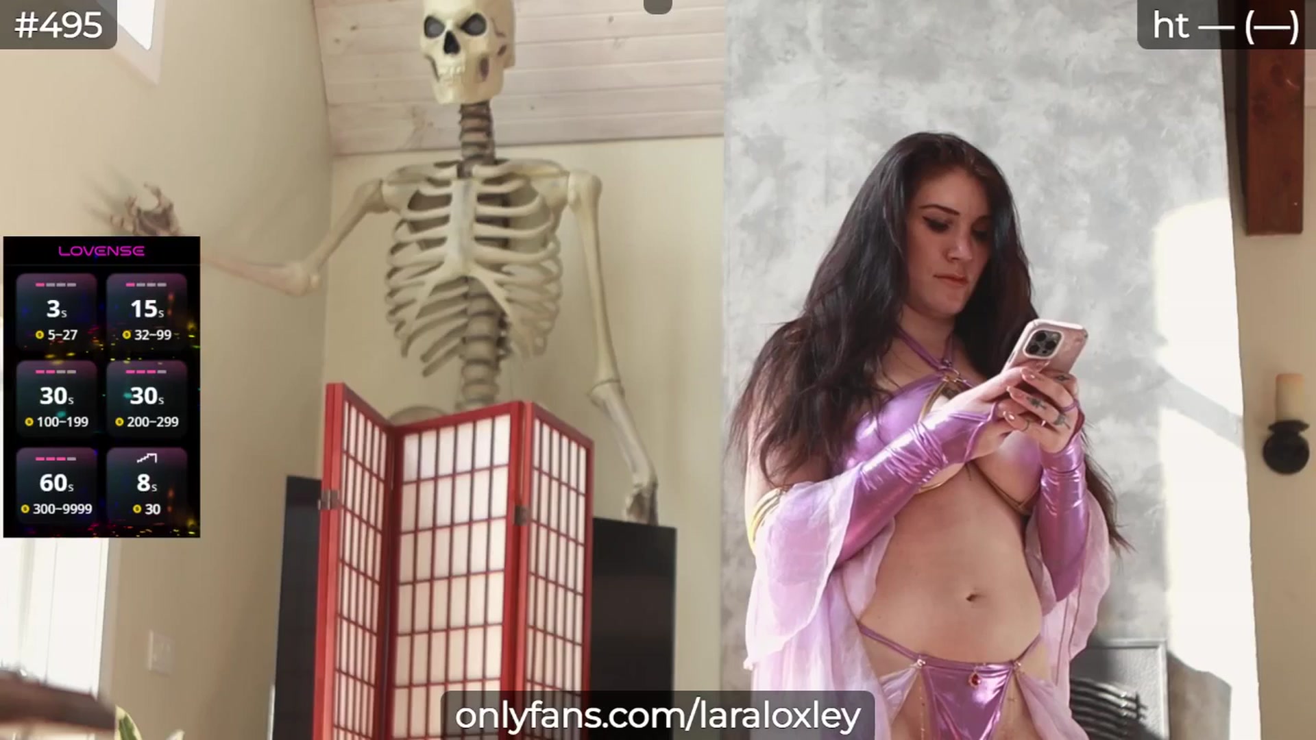 Gallery image thumbnail from LaraLoxley's myfreecams stream on, 03/23/2025, 22:21 image 1 of 20