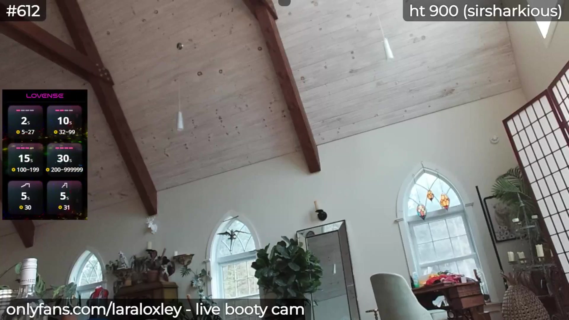 Gallery image thumbnail from LaraLoxley's myfreecams stream on, 04/22/2025, 22:37 image 15 of 20