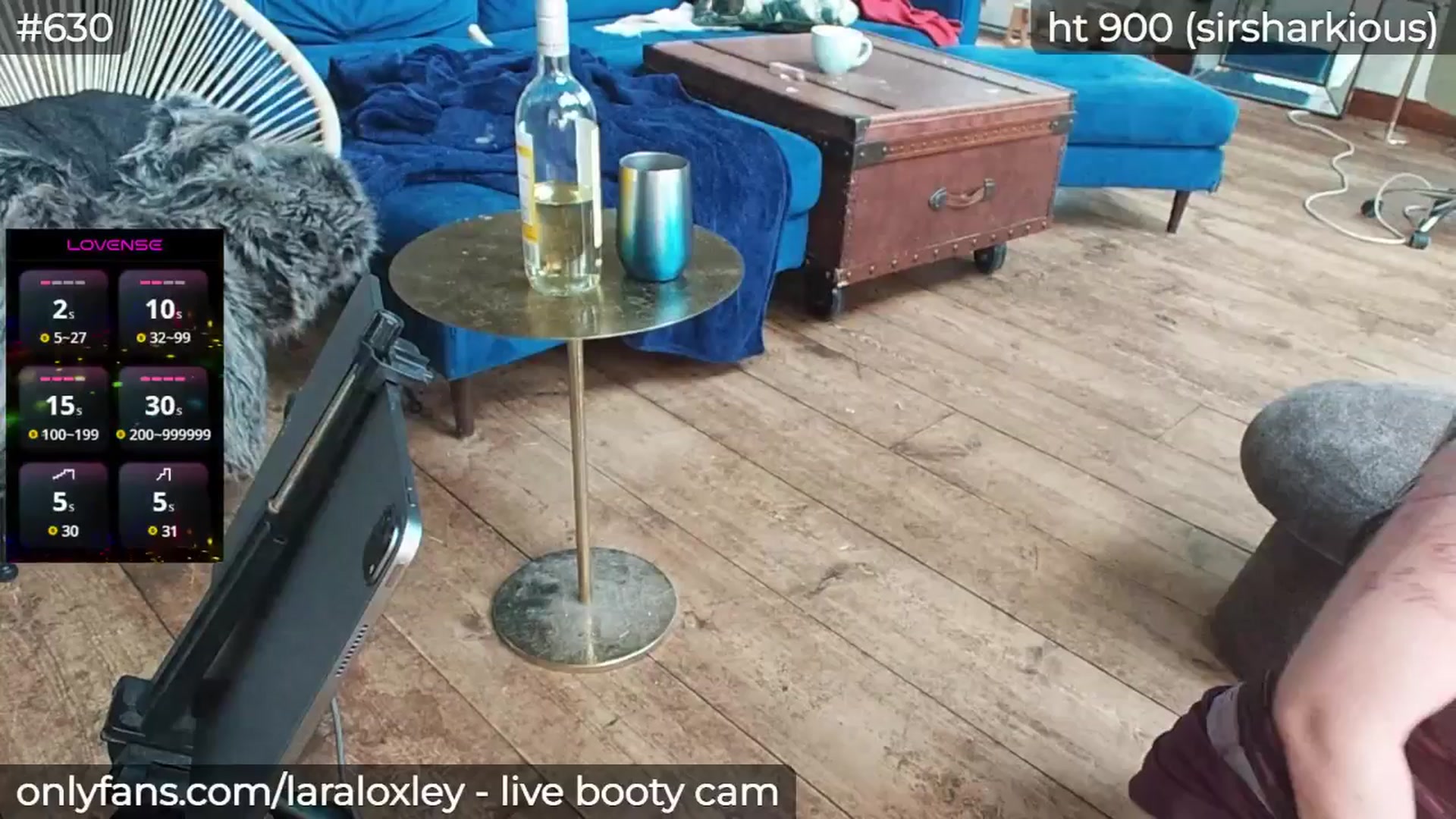 Gallery image thumbnail from LaraLoxley's myfreecams stream on, 04/22/2025, 22:37 image 1 of 20