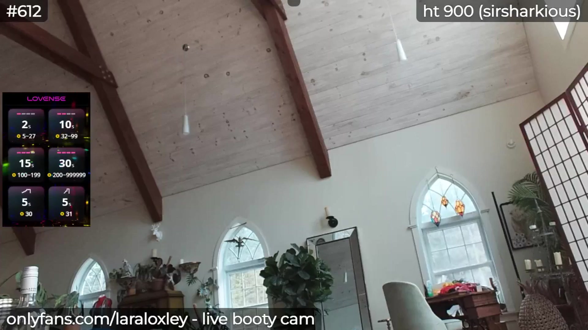 Gallery image thumbnail from LaraLoxley's myfreecams stream on, 04/22/2025, 22:37 image 16 of 20